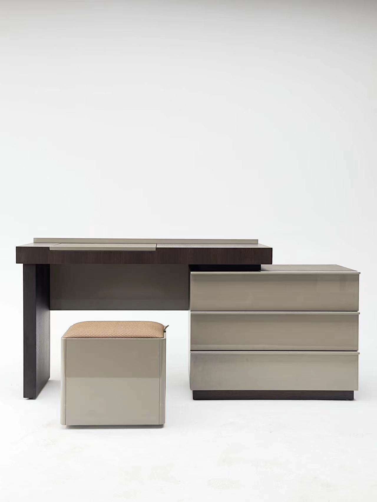 01 Dressing table
