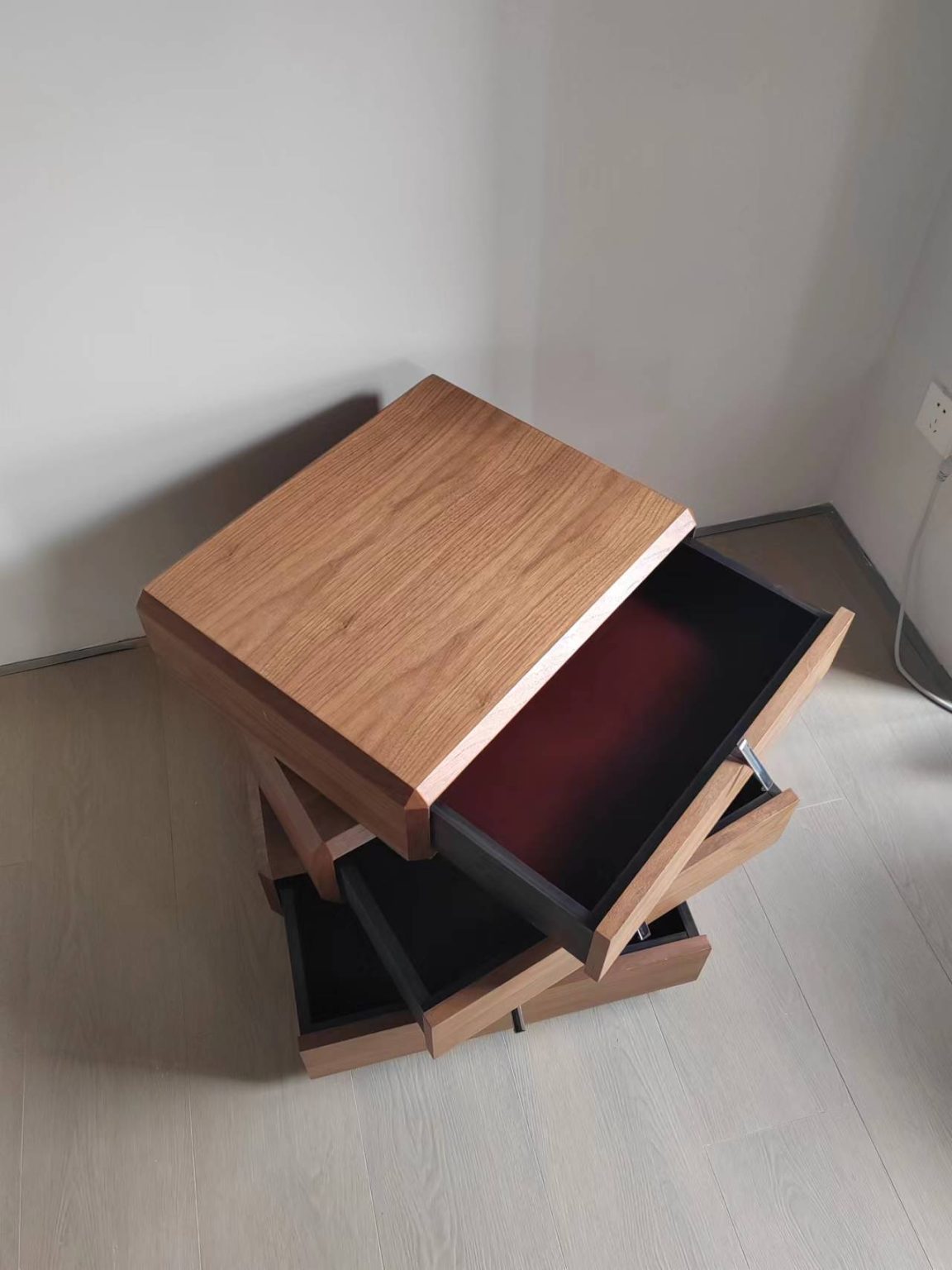 01 Nightstand 3