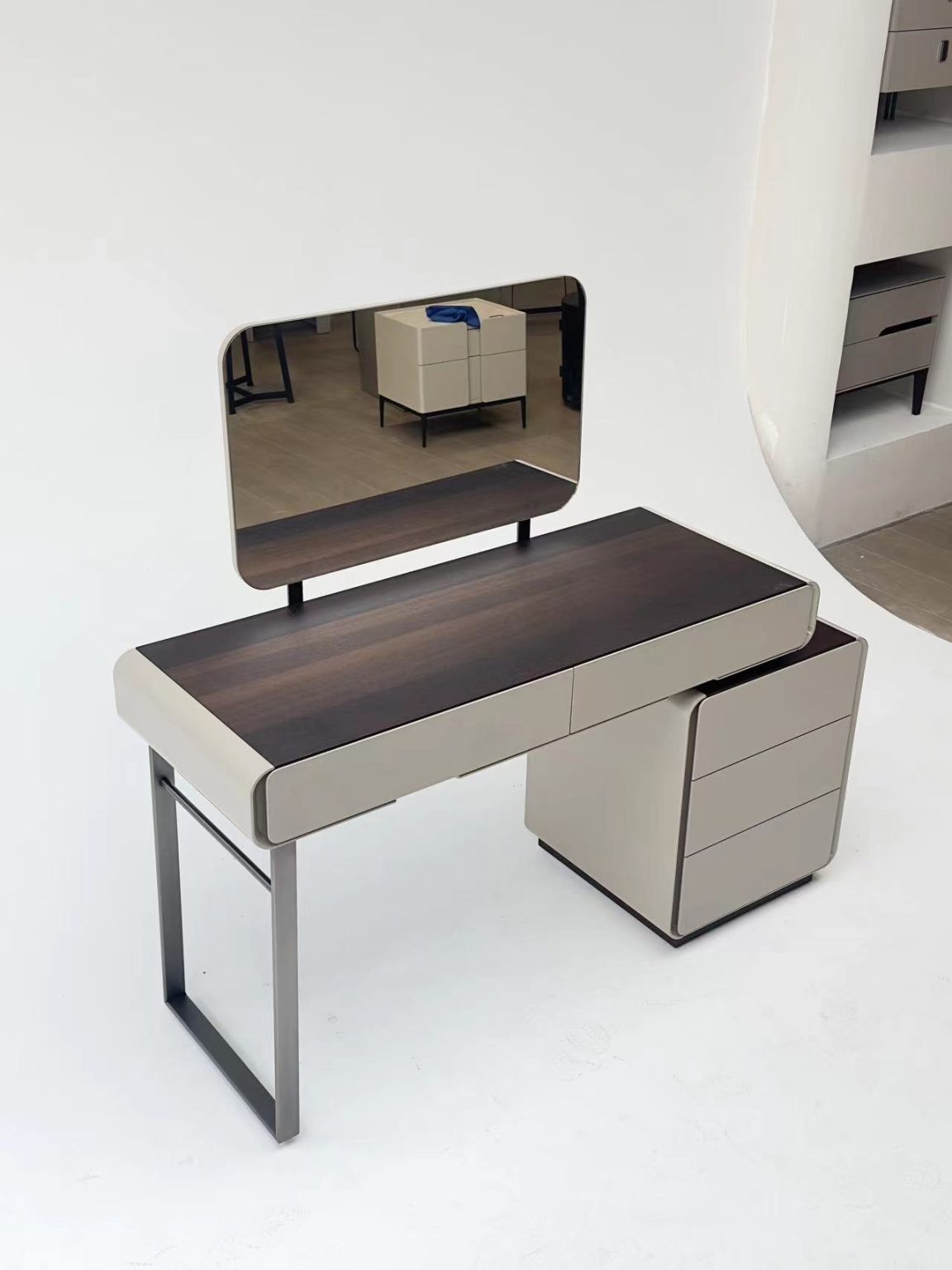 02 Dressing table 6