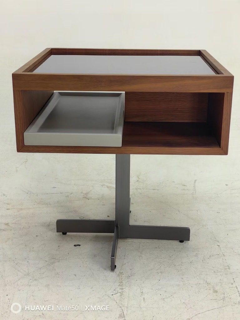 02 Nightstand 4