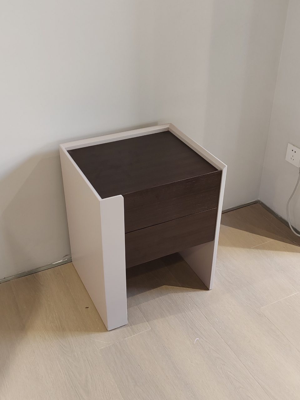 03 Nightstand 6