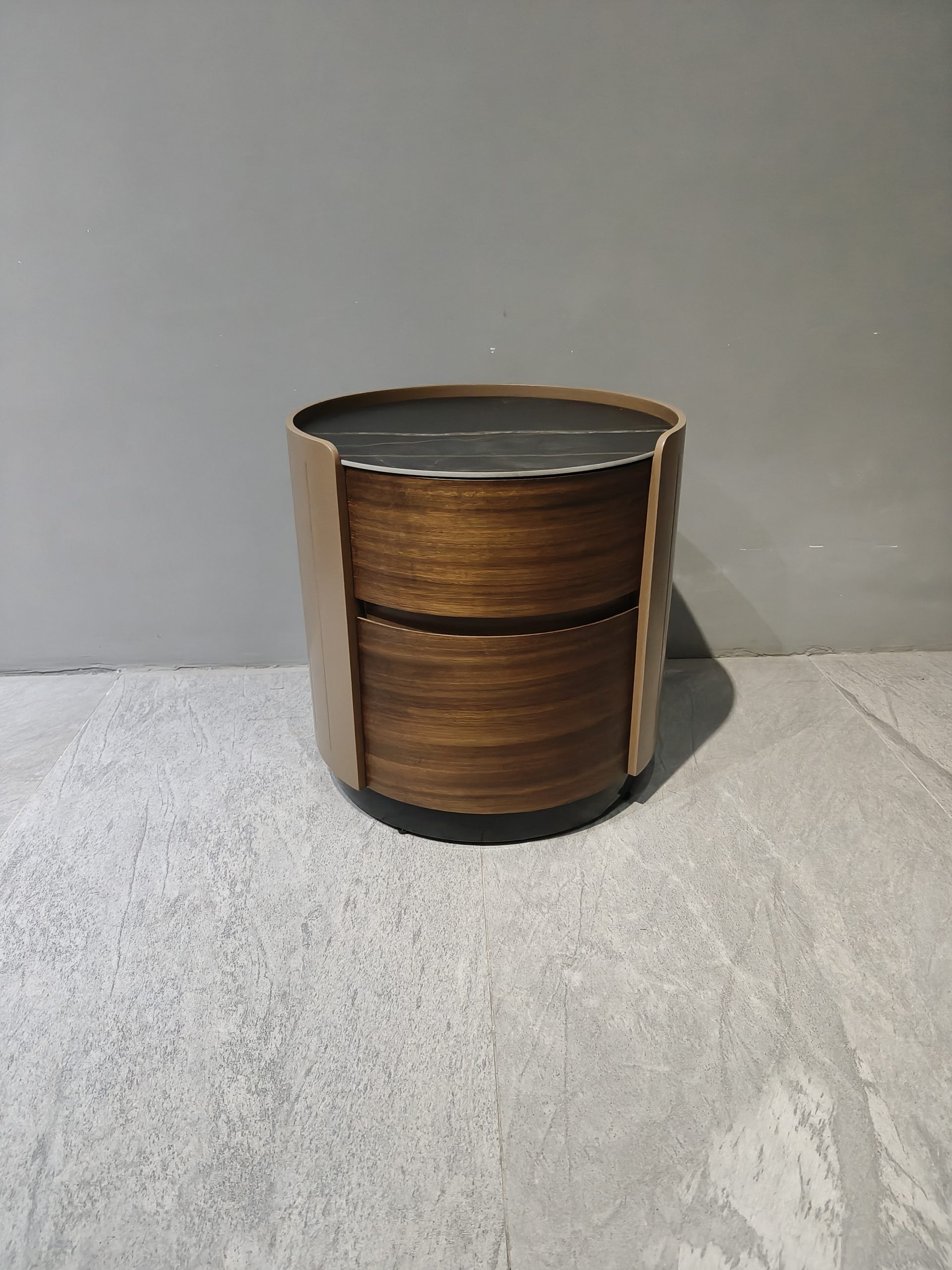 04 Nightstand 5