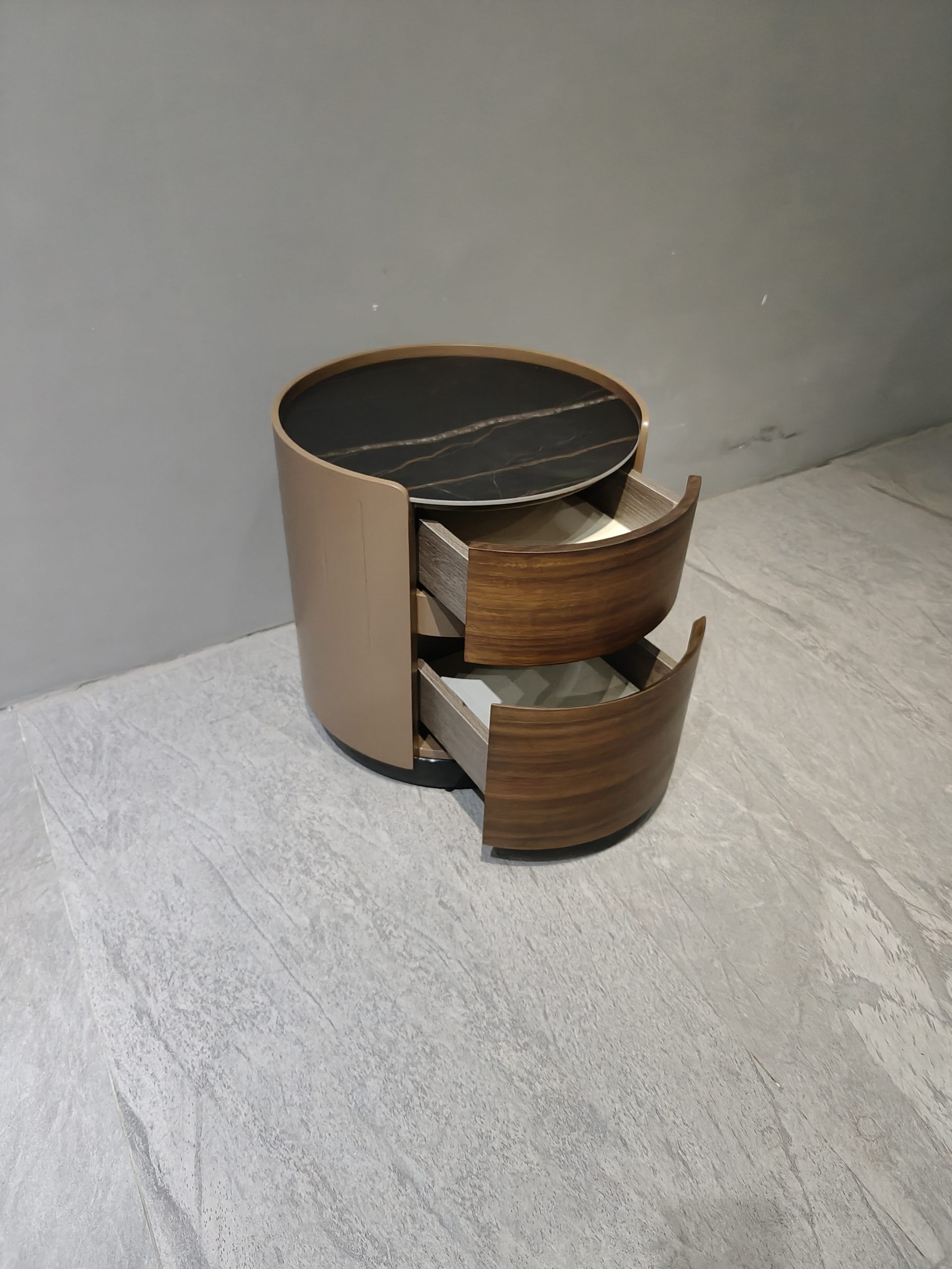 04 Nightstand 6