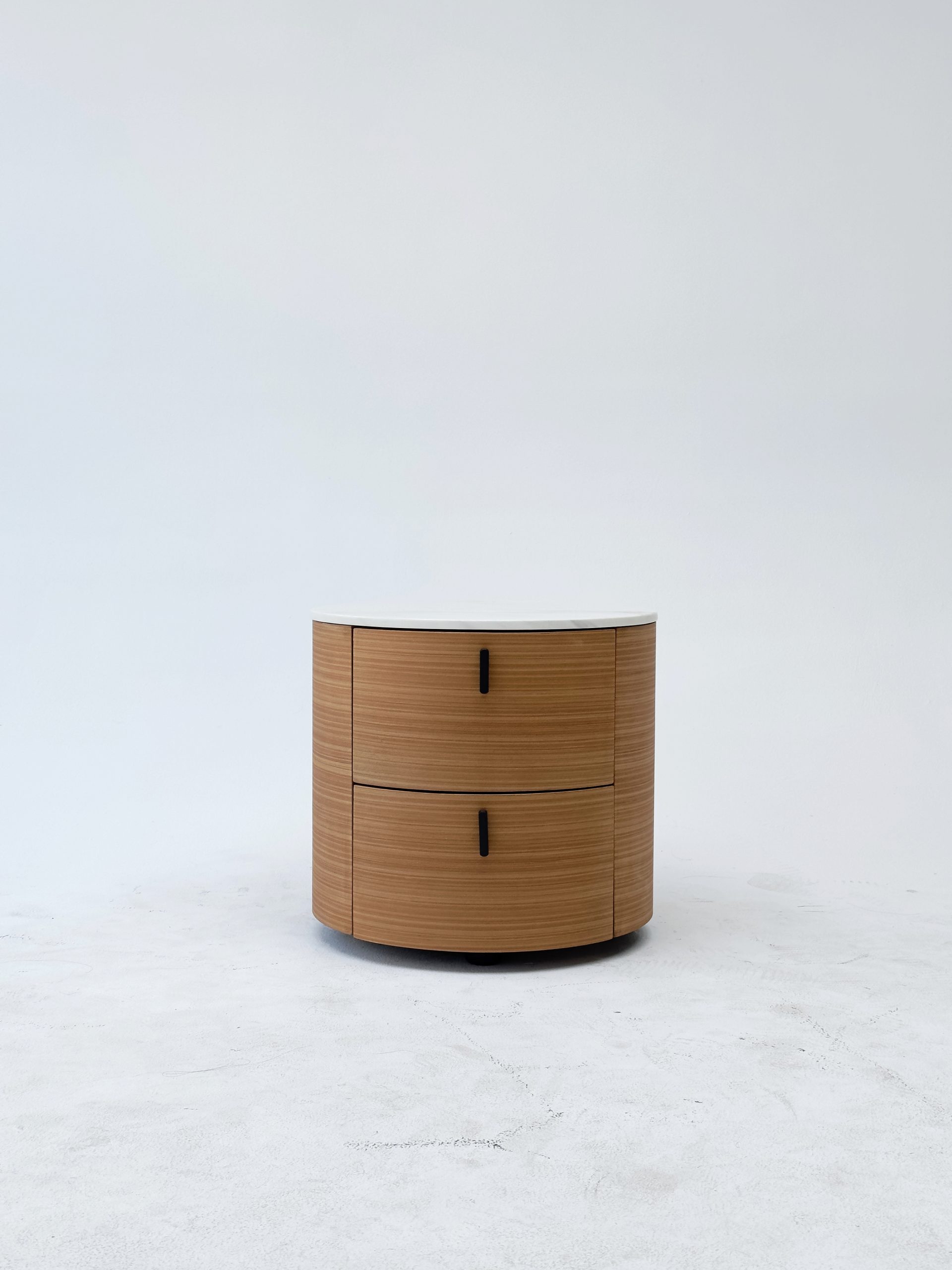 05 Nightstand 8
