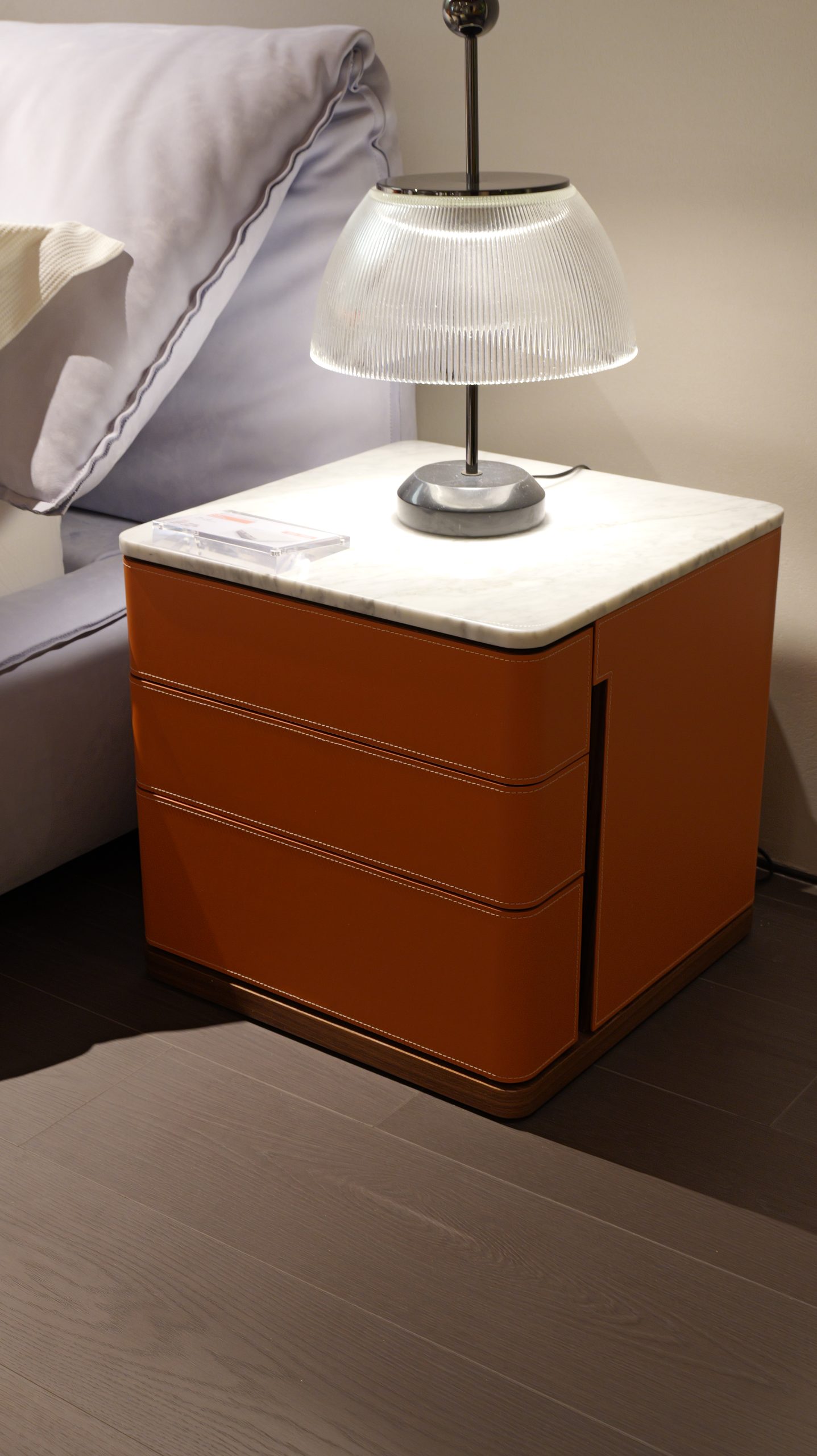 08 Nightstand 6