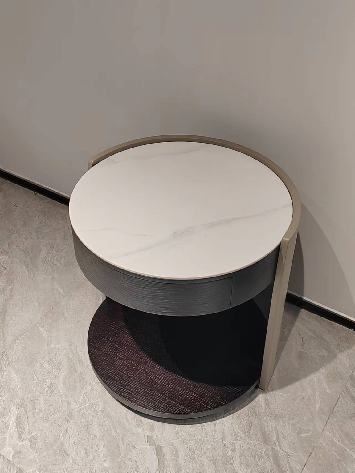 12 Nightstand 2