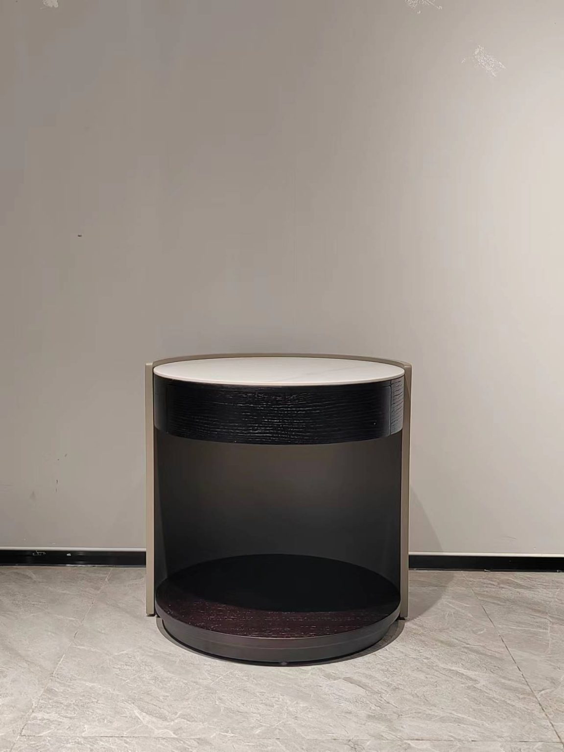12 Nightstand 3