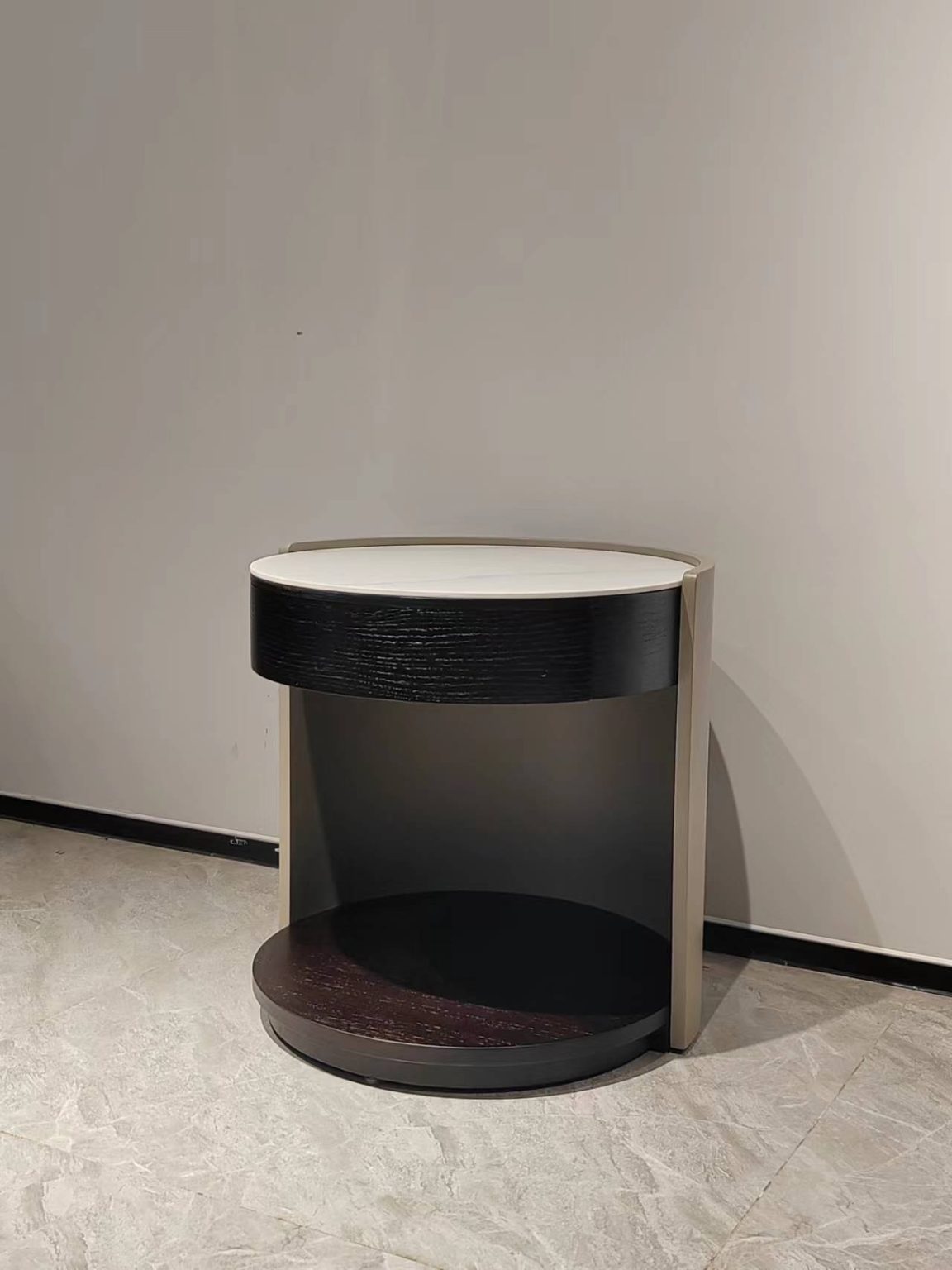 12 Nightstand 5
