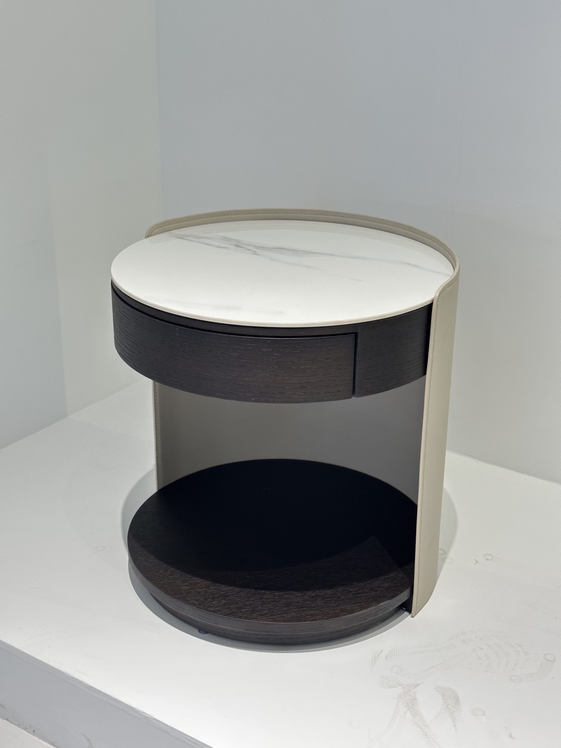 12 Nightstand 10