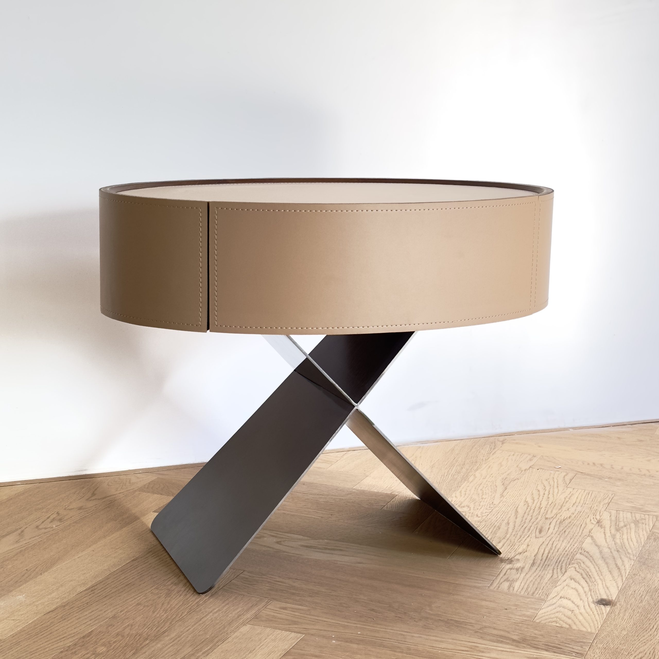 13 Nightstand 5
