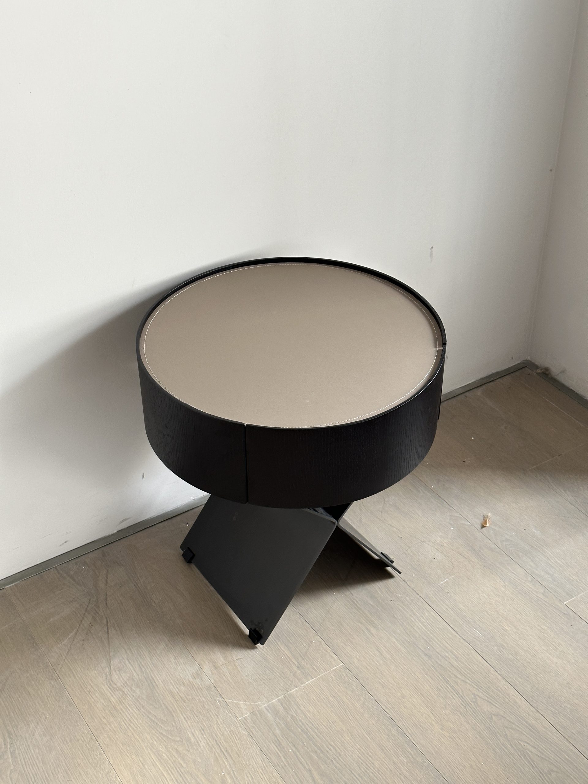 13 Nightstand 9