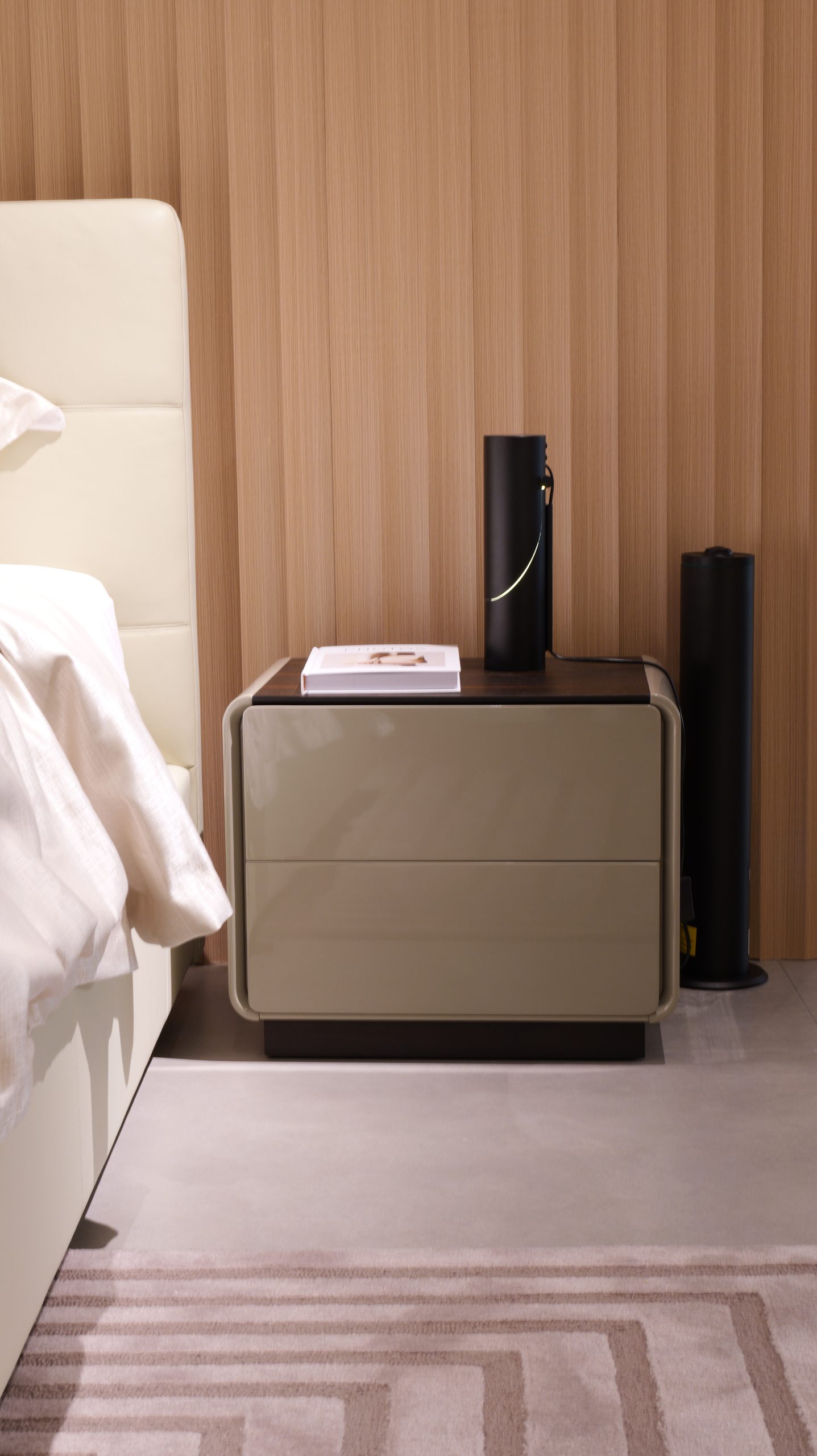 16 Nightstand 9