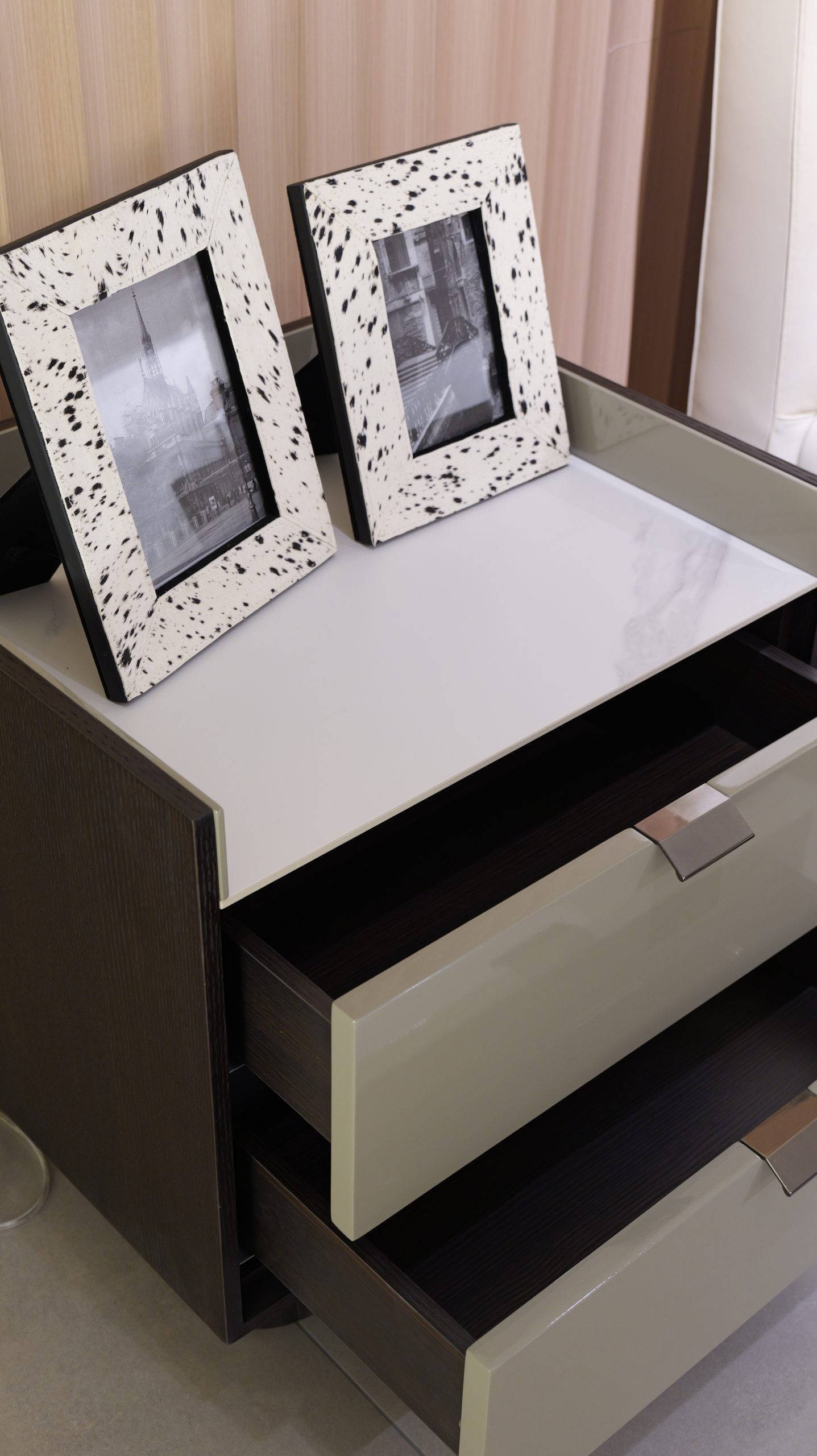 19 Nightstand 9