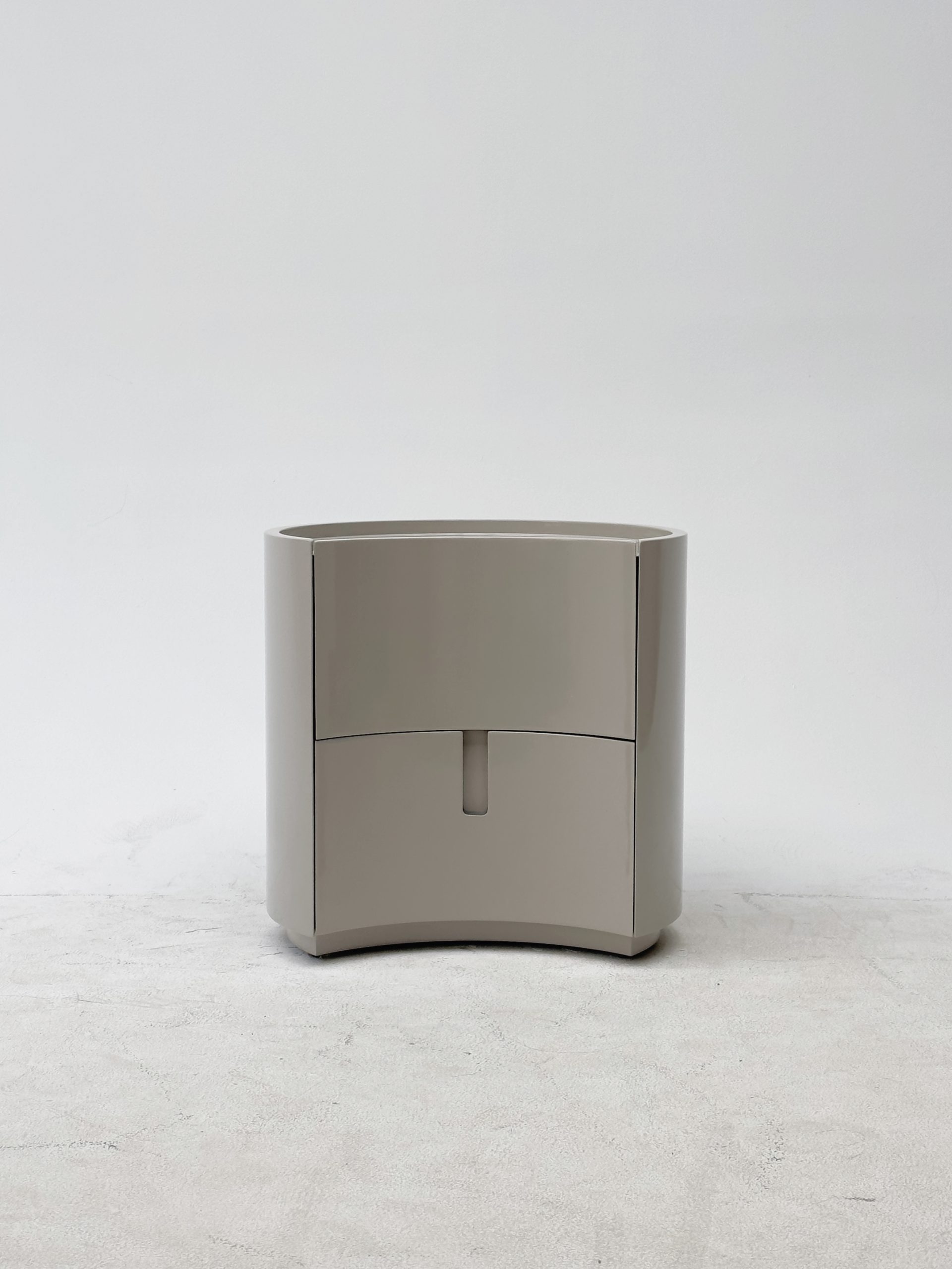 21 Nightstand 2