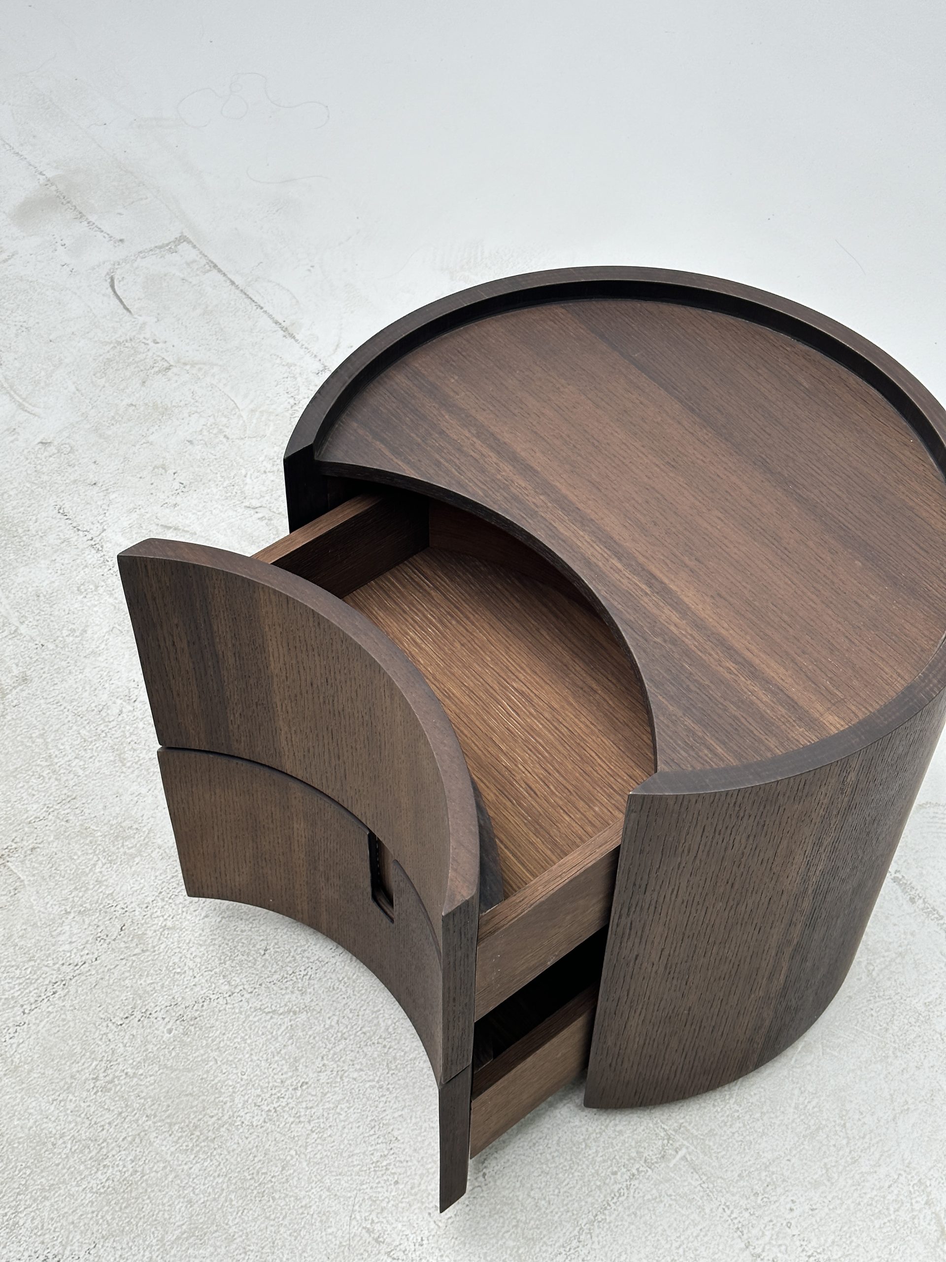 21 Nightstand 6