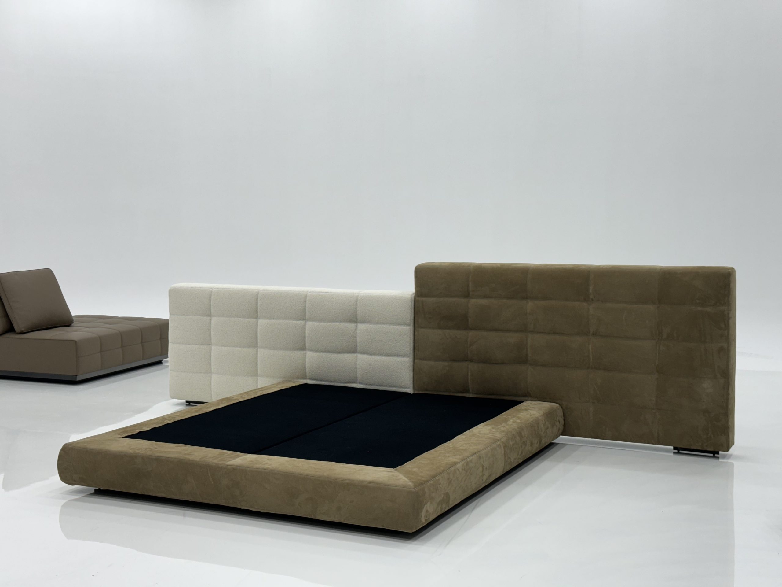 Lawrence Bed 9