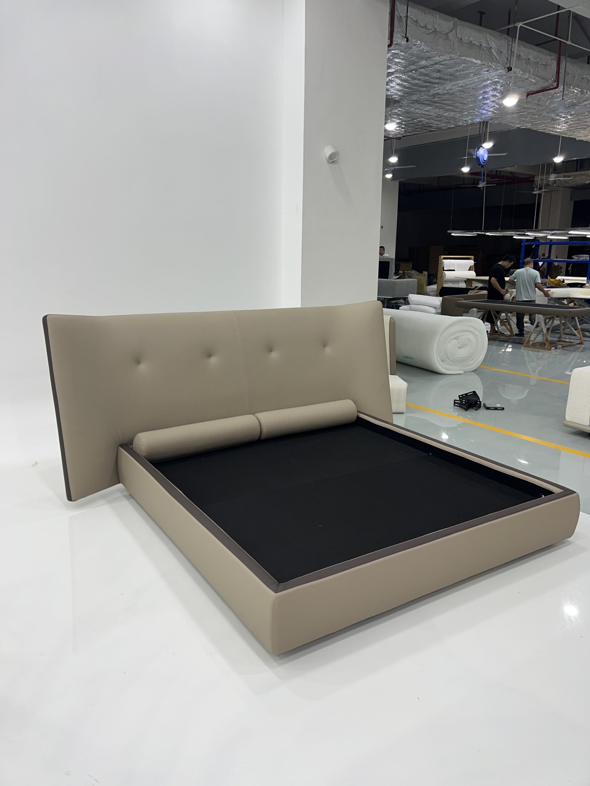 Rever Bed 9