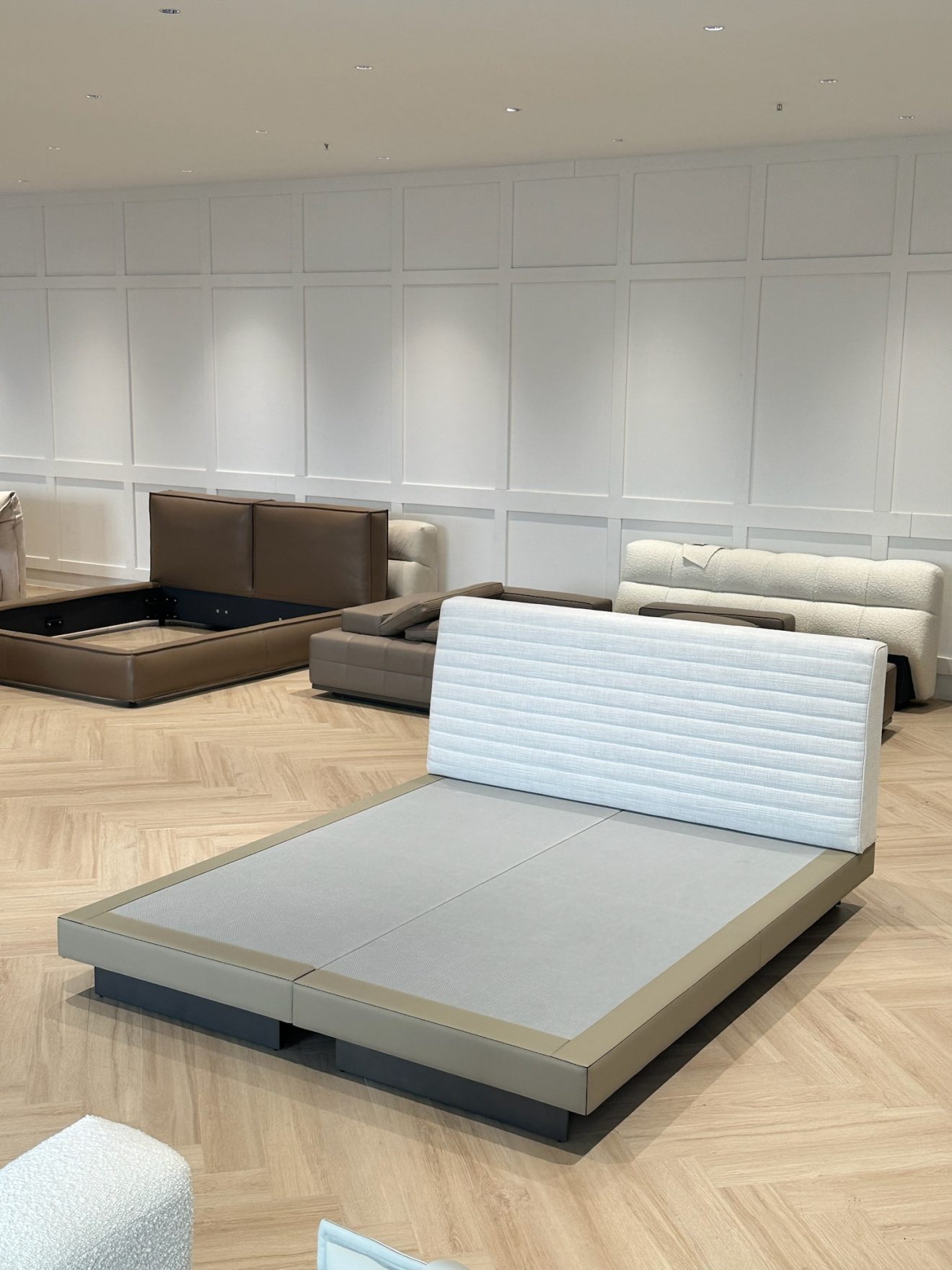 Roger Bed 4