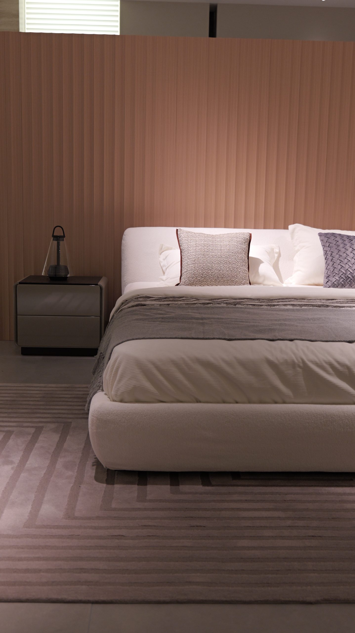 Supermoon Bed 5