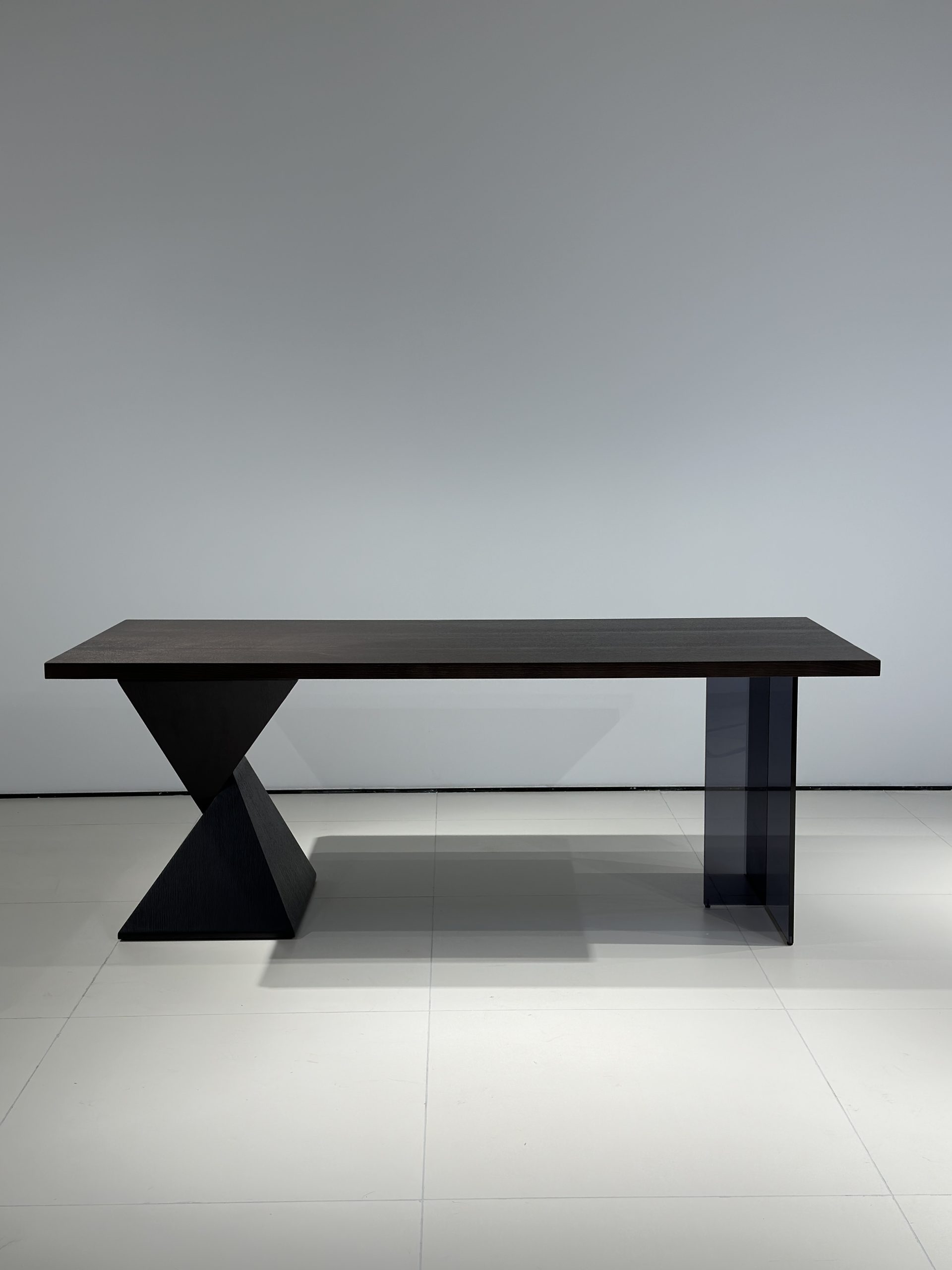 Zeash Desk 2