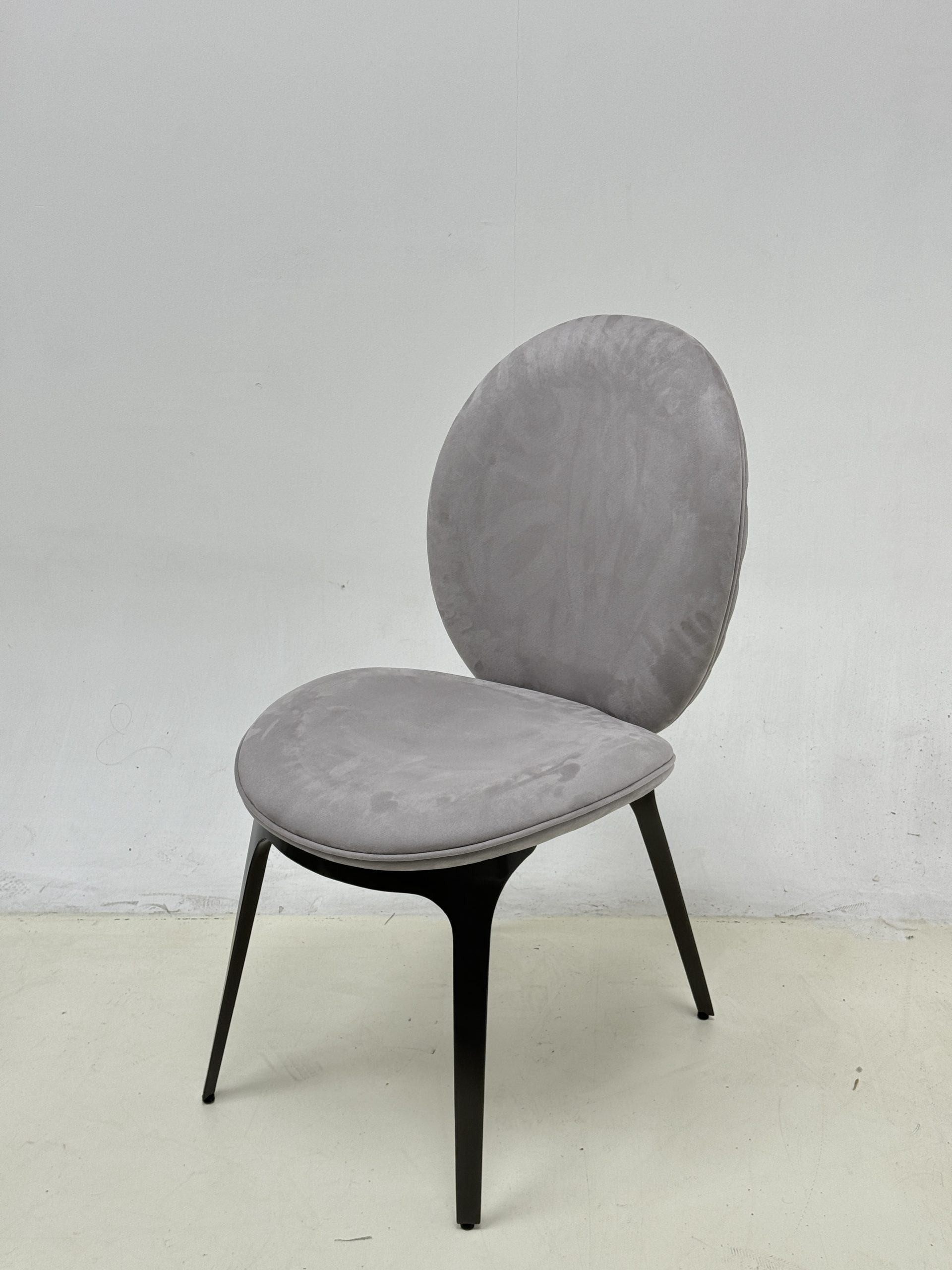 Astrid Chairs 4