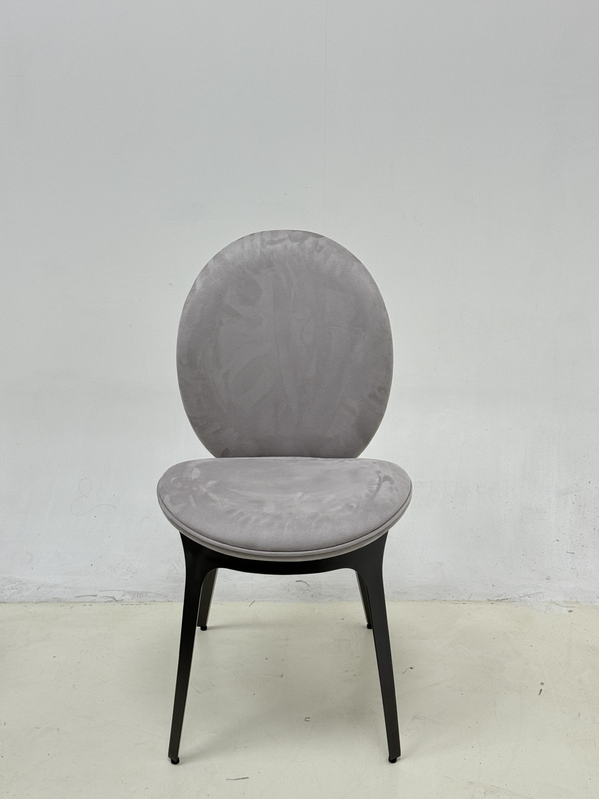 Astrid Chairs 7