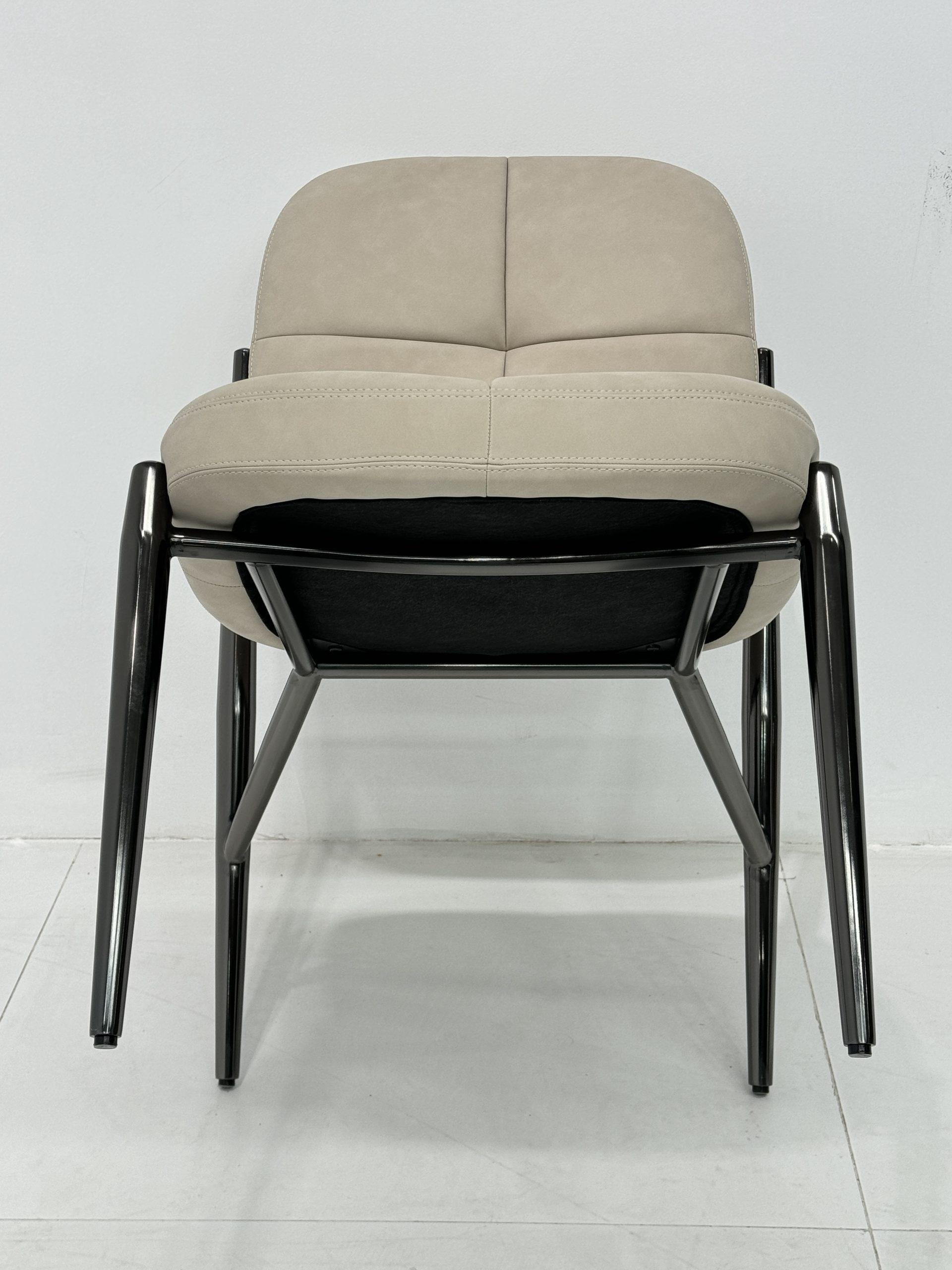 Fyra Chairs 7