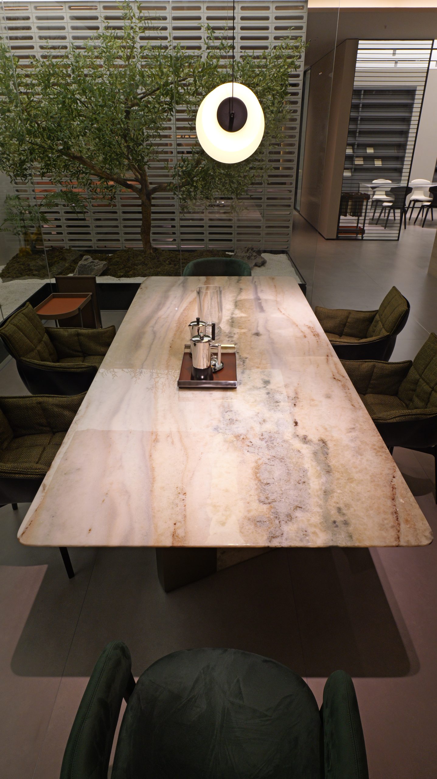 Landscape Crystal Dining Table 2
