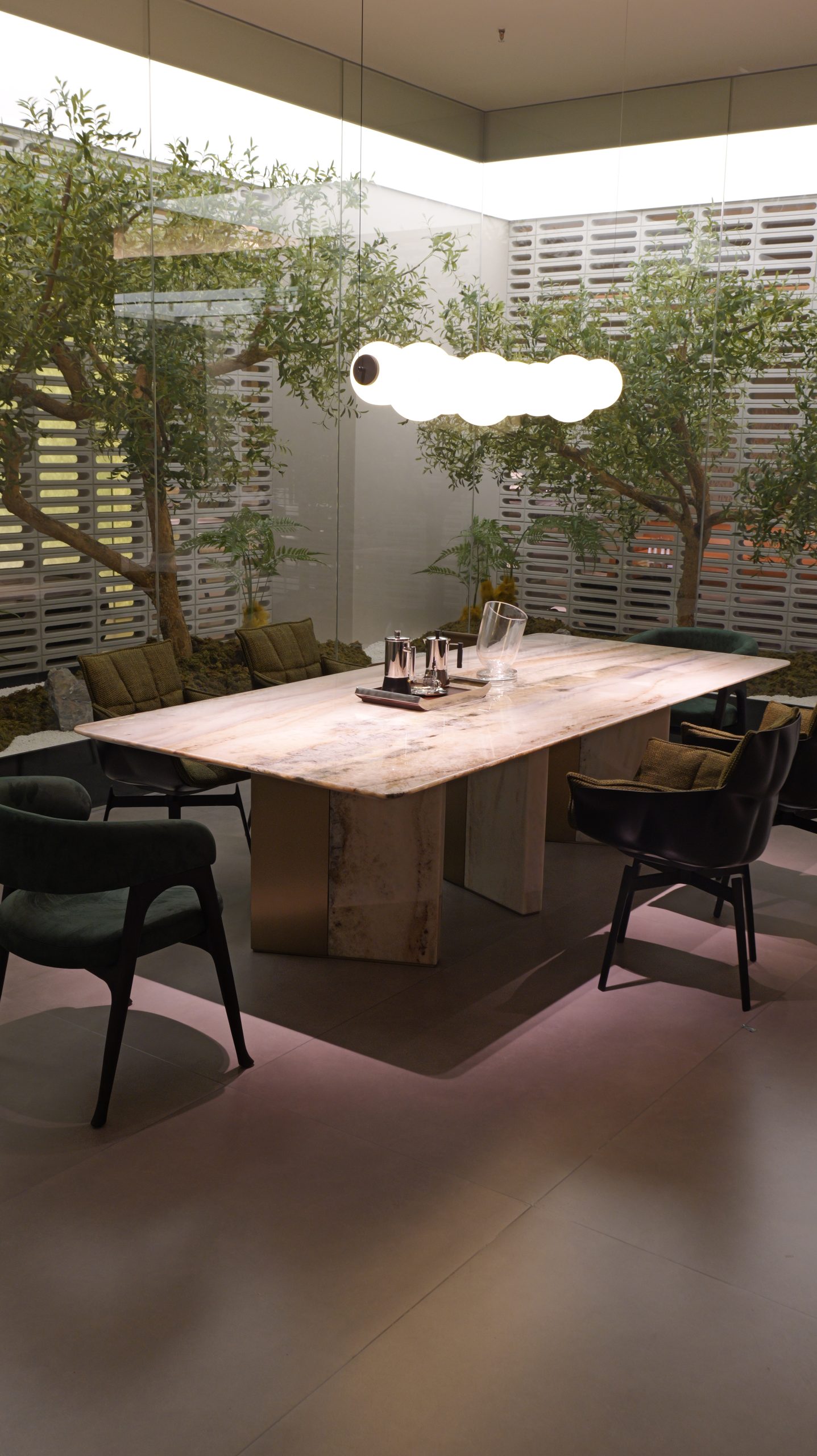 Landscape Crystal Dining Table 6