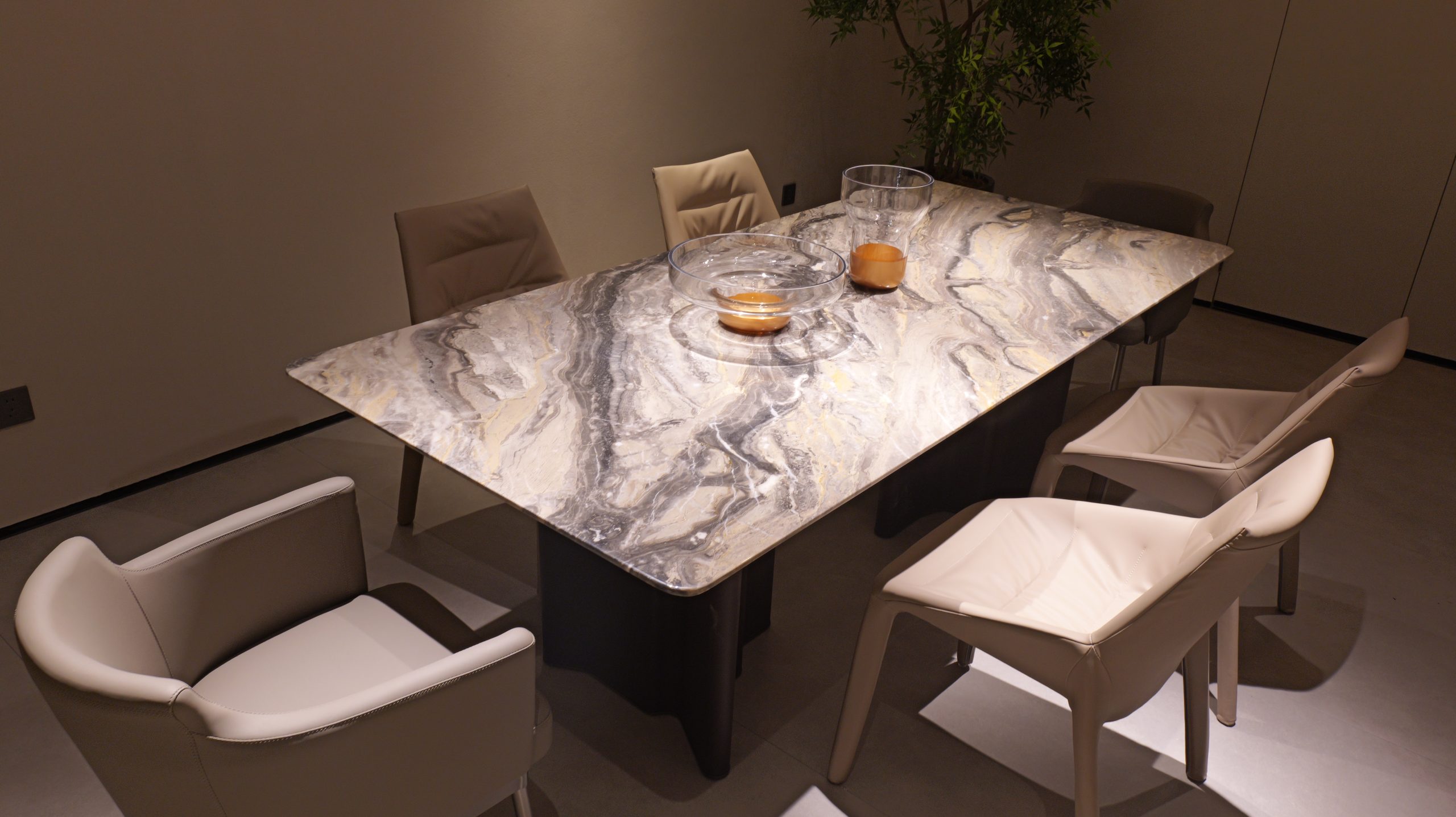 Lou Dining Table 3