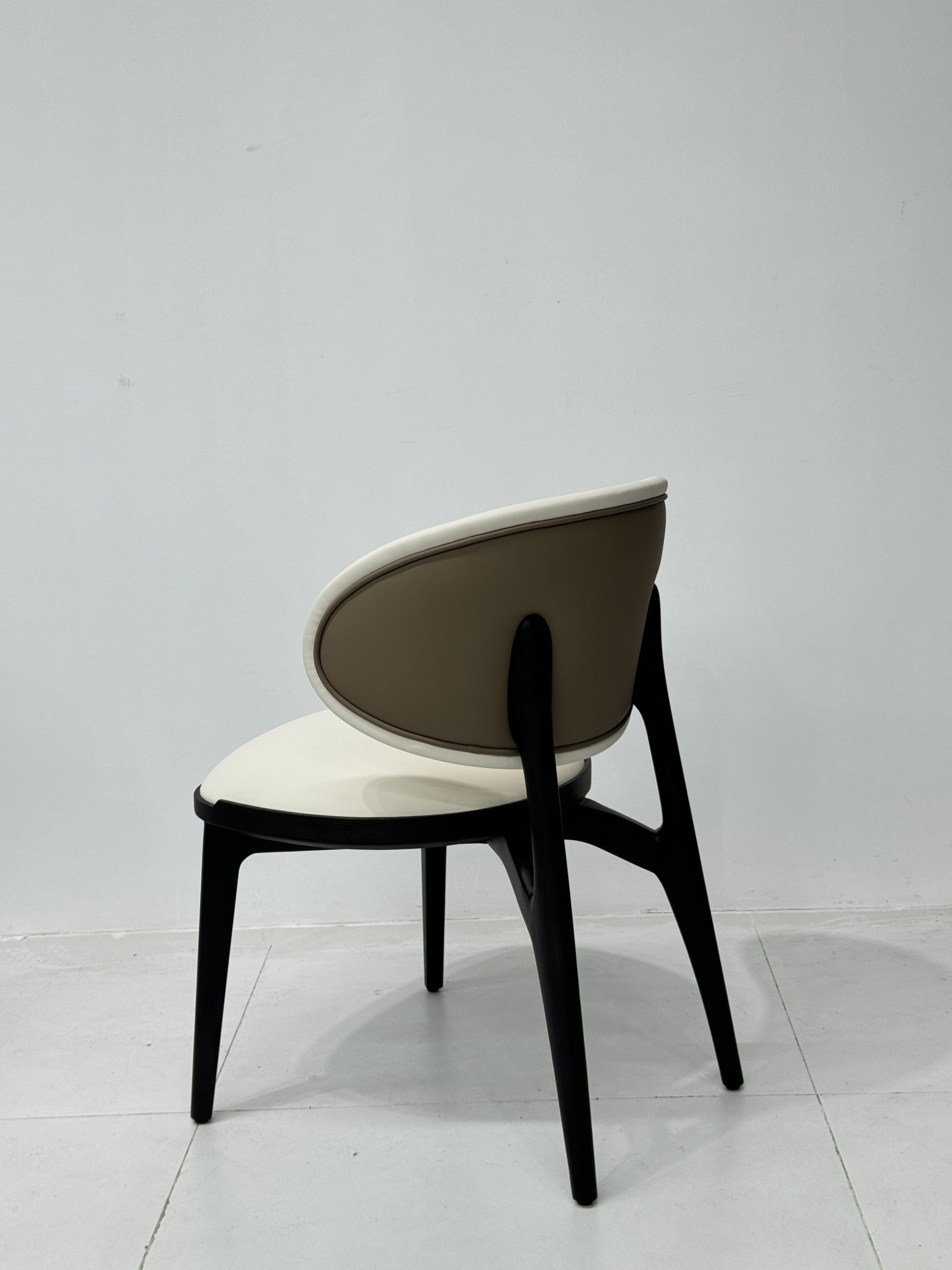 Pinnacle Chairs 4