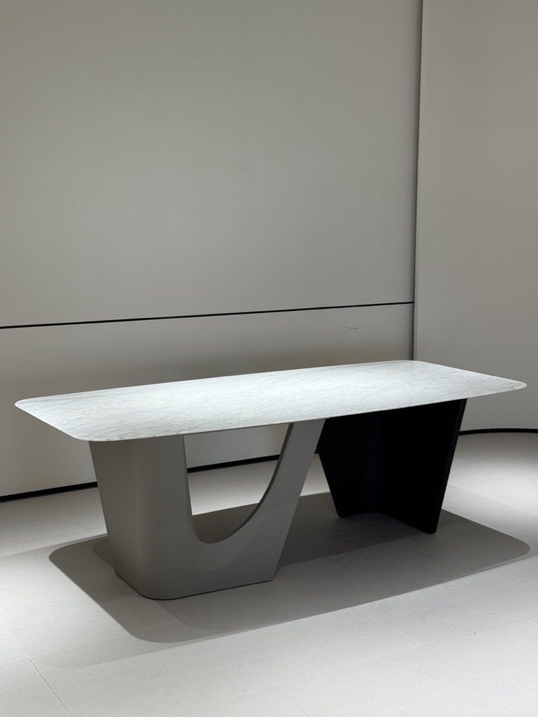 Pinnacle Dining Table 4