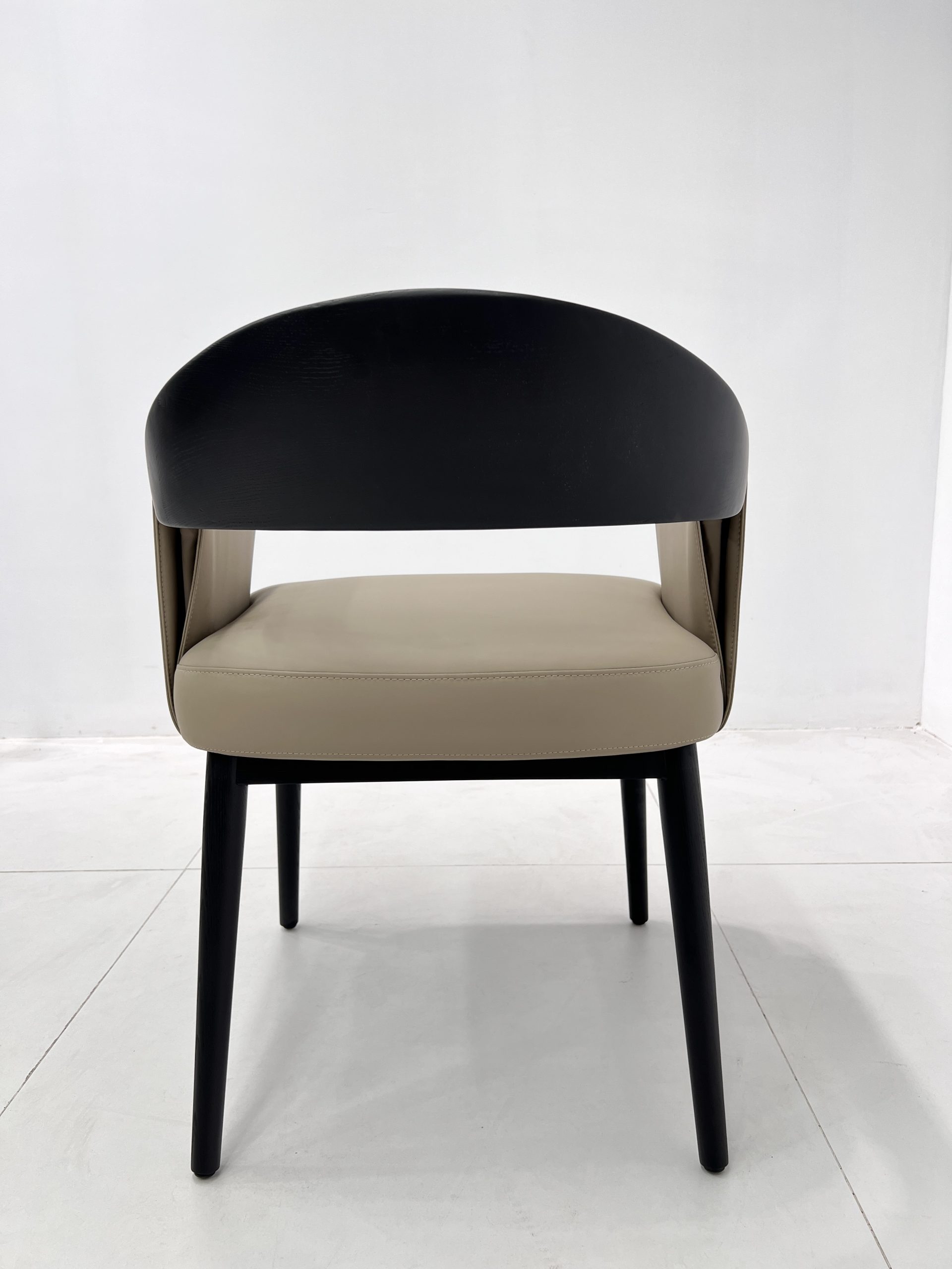 Razia chair 2