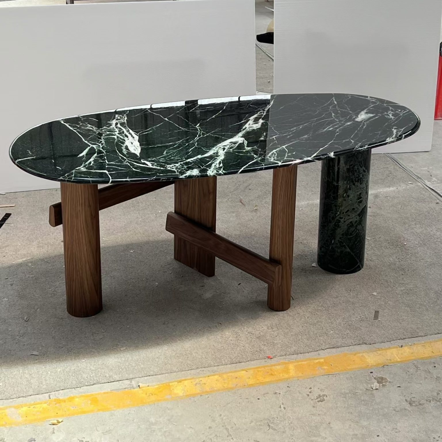 Sengu Dining Table 5