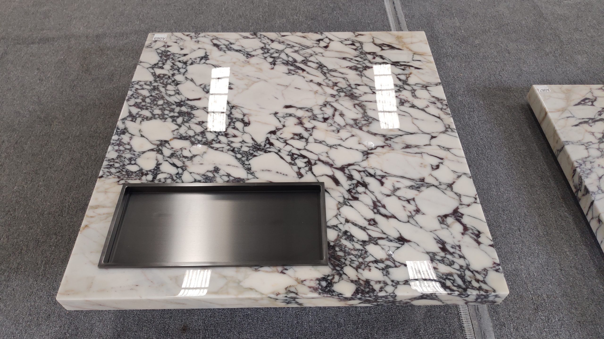 Boteco coffee table 7