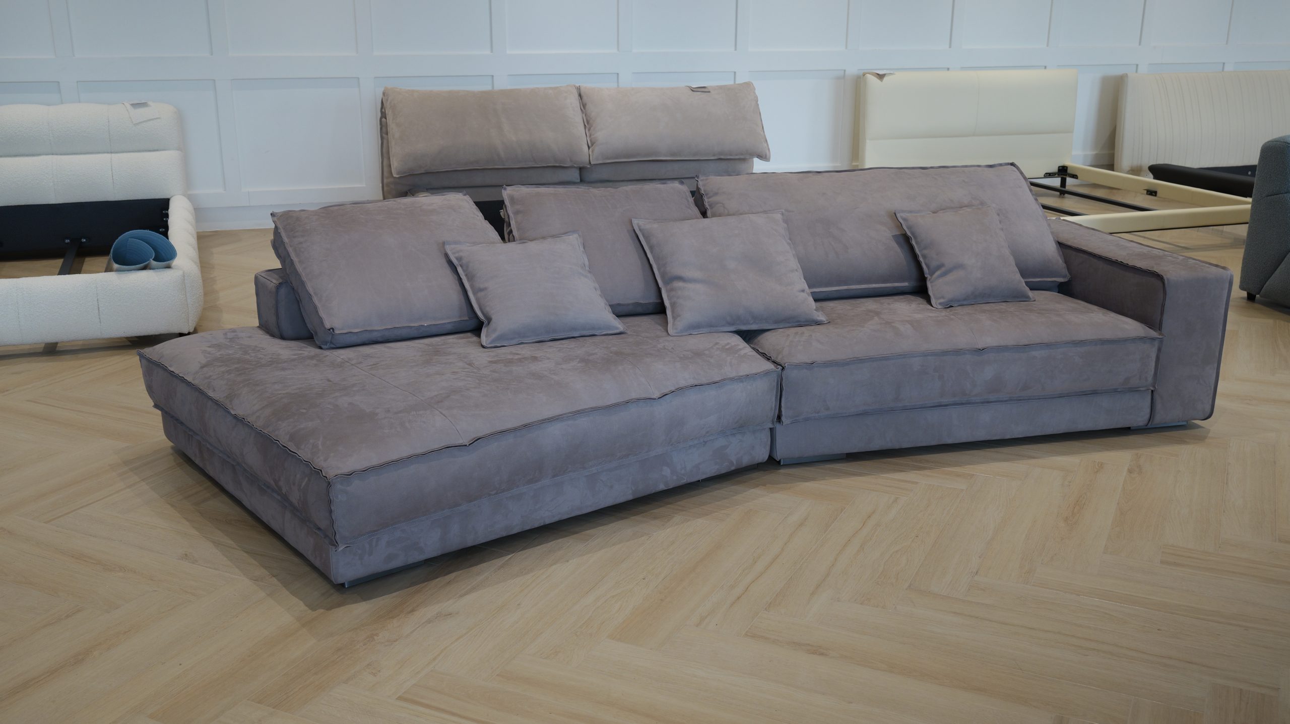 Budapest Sofa 9