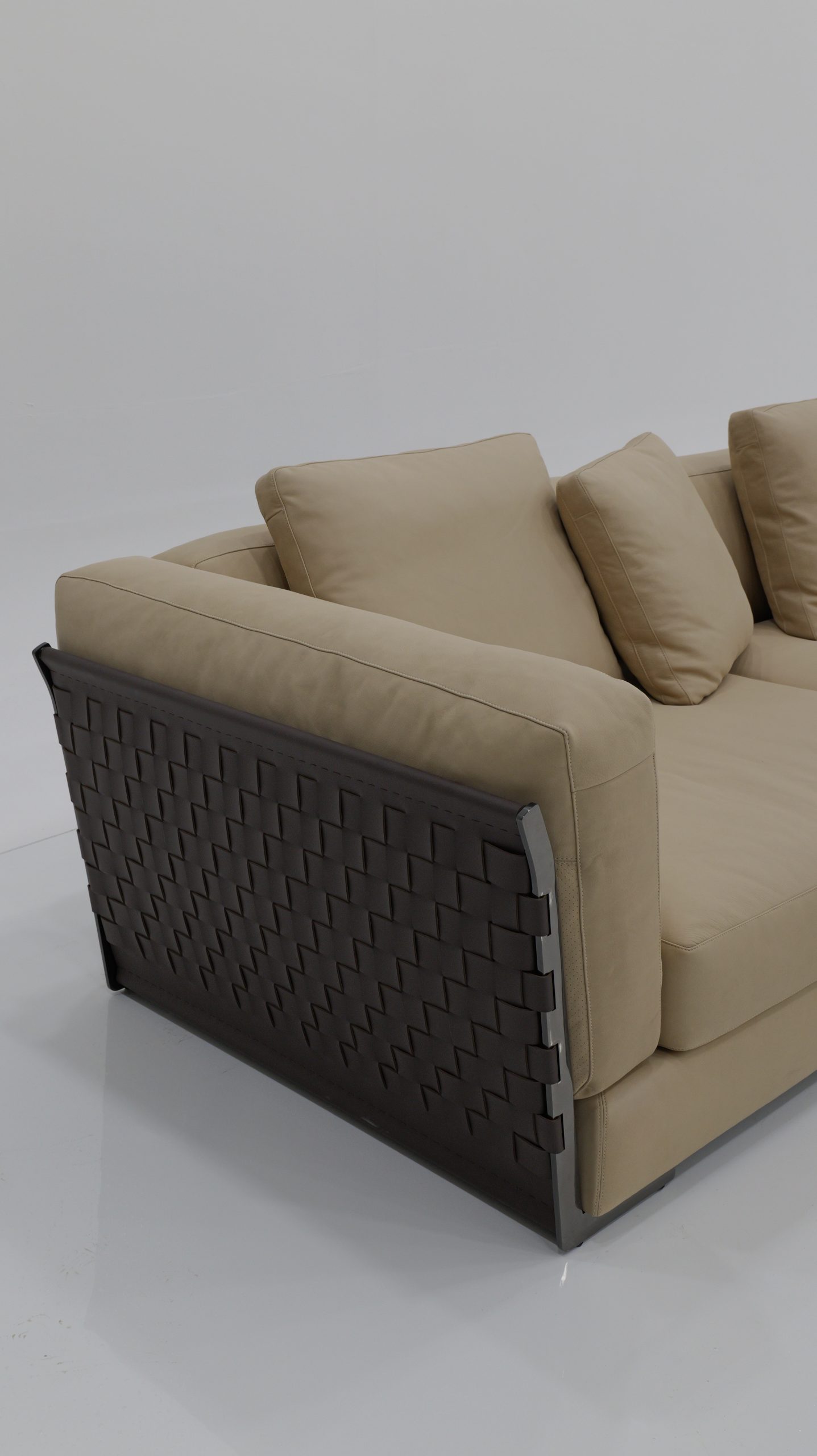 Cestone Sofa 4