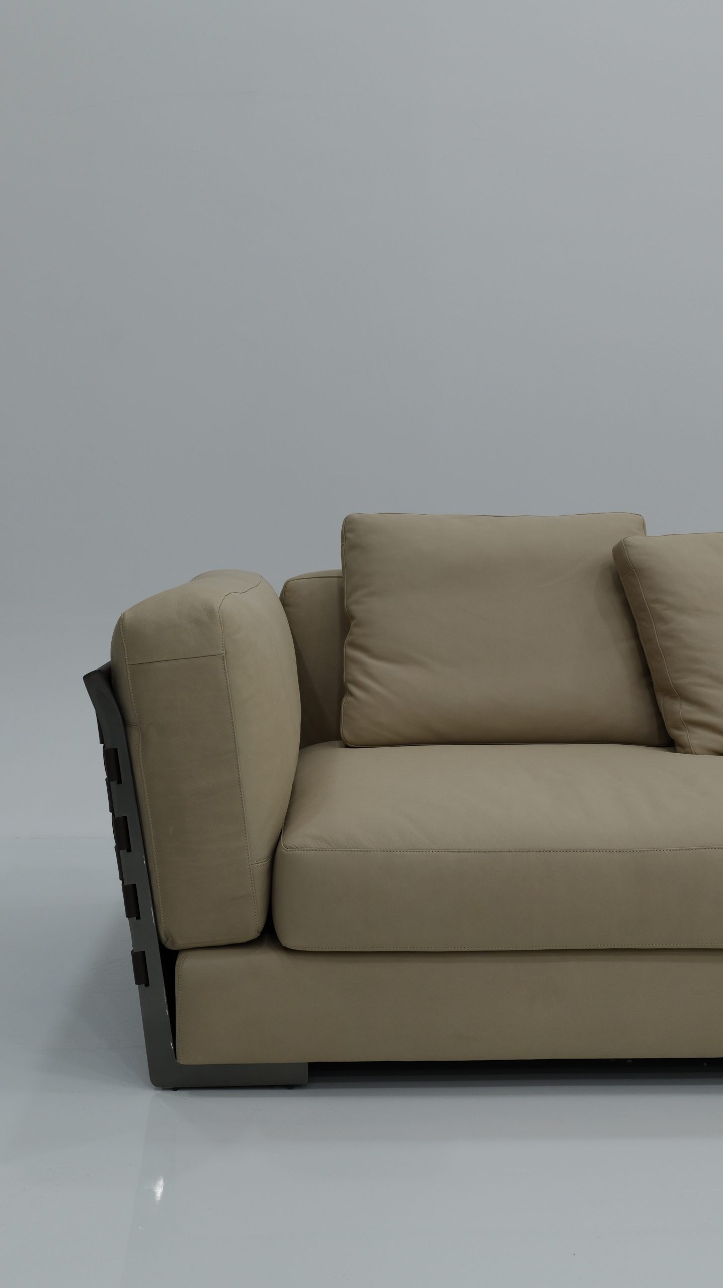 Cestone Sofa 5