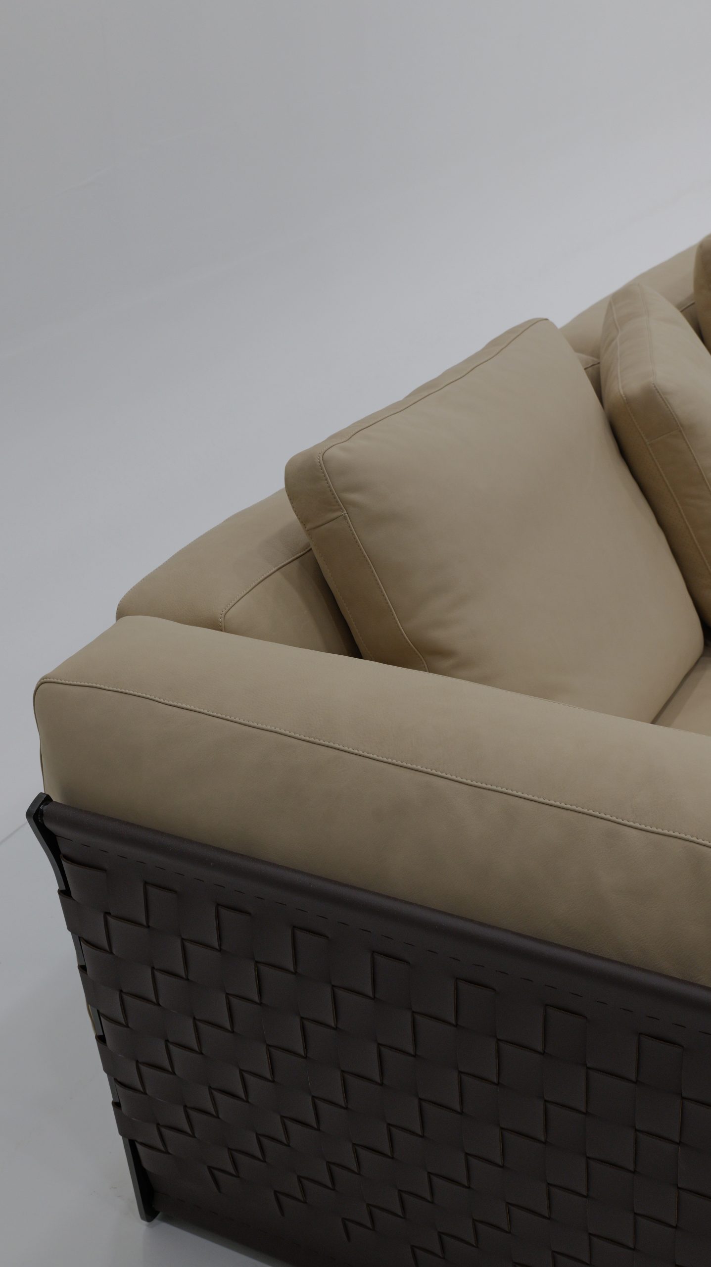 Cestone Sofa 6
