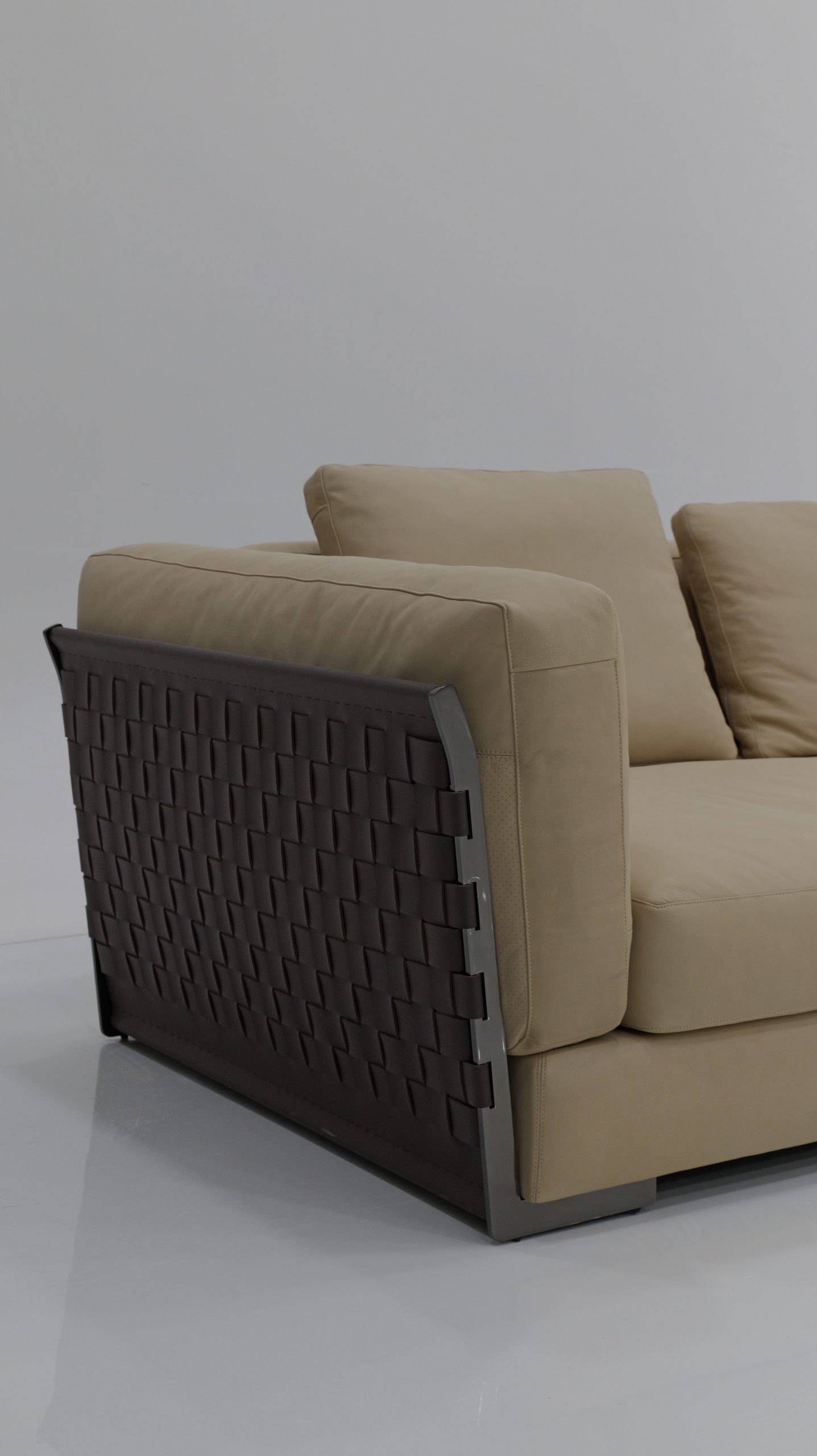 Cestone Sofa 9
