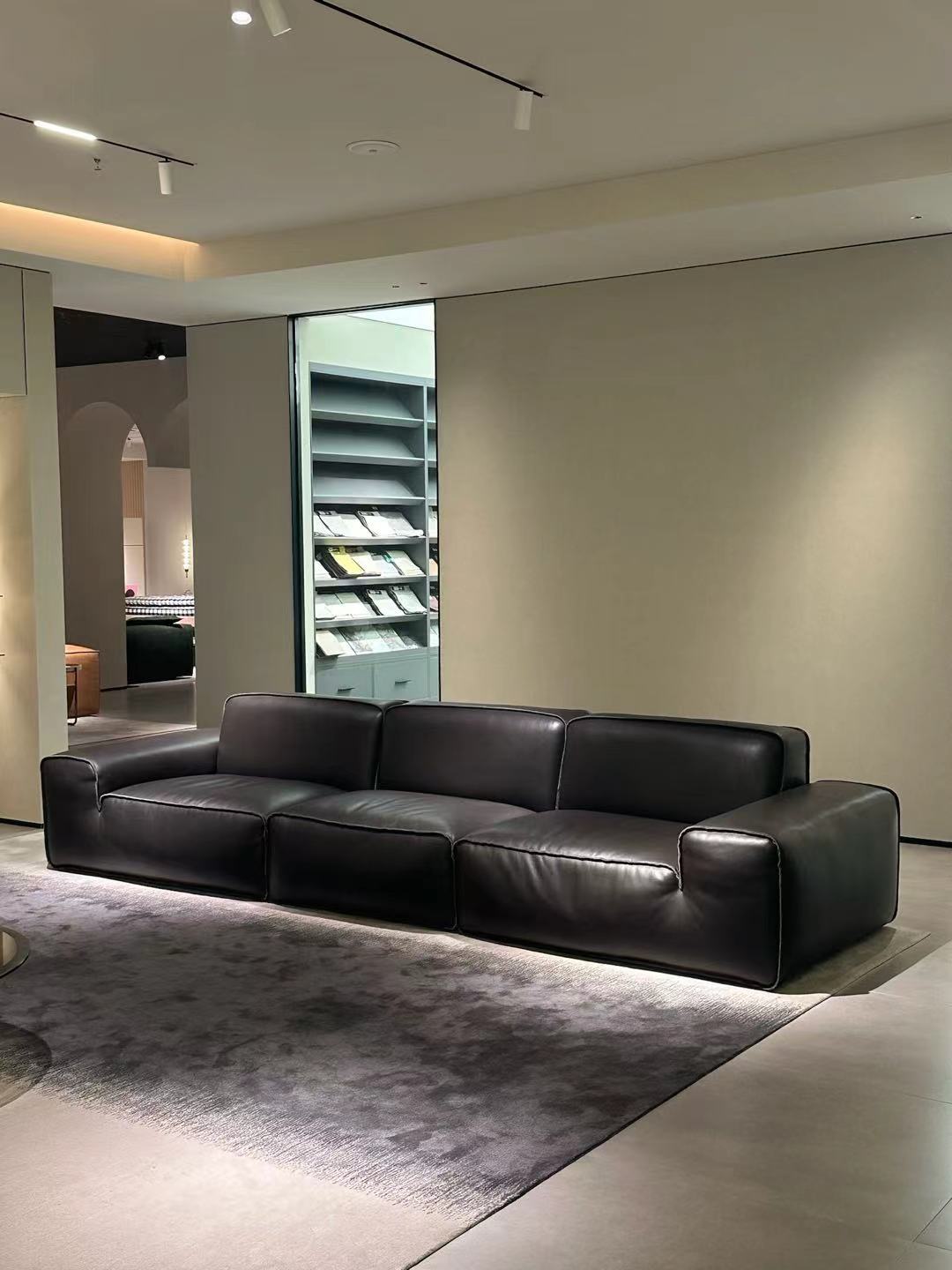 Chateaud AX Sofa 2