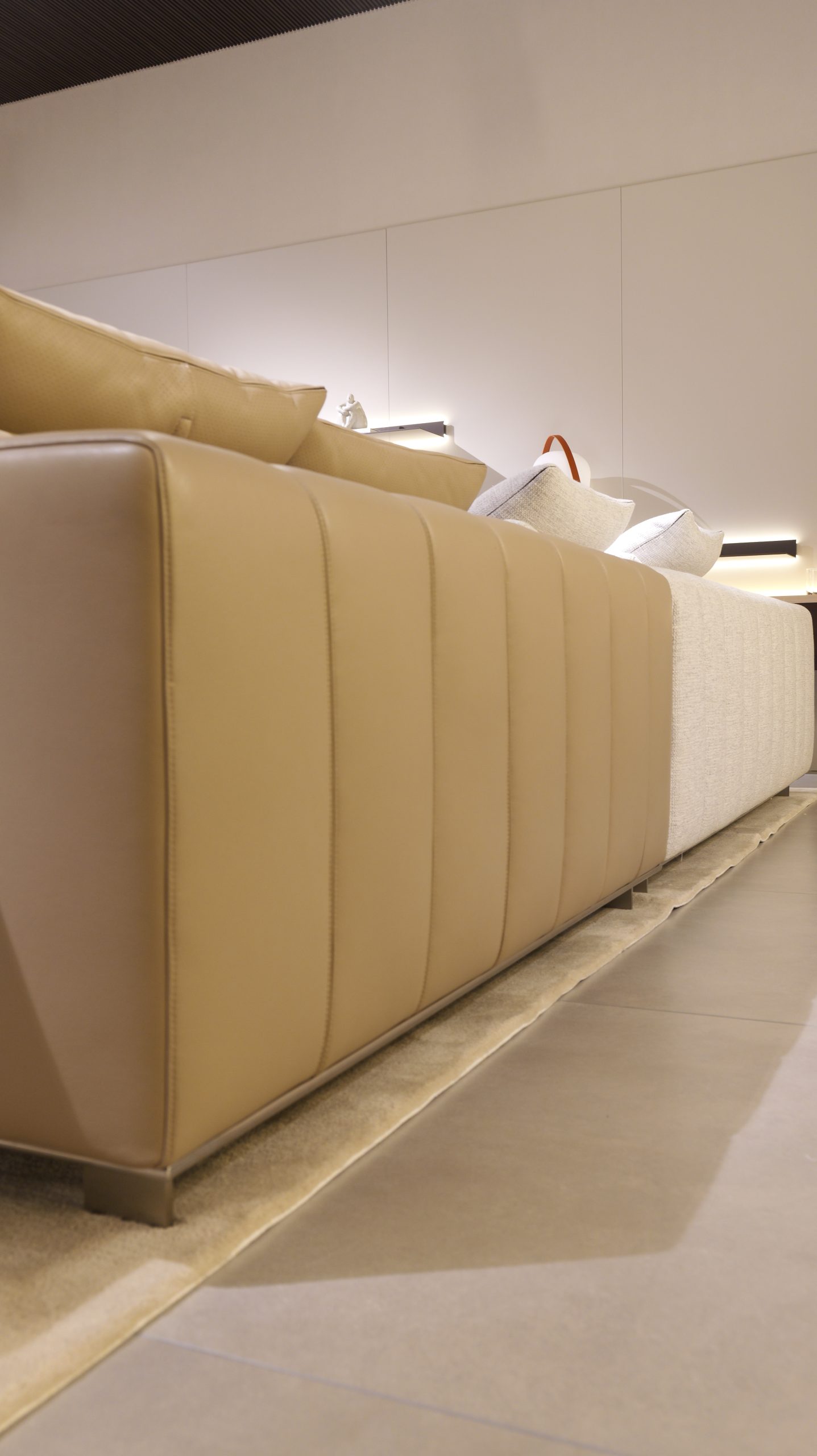 Freeman Sofa 4