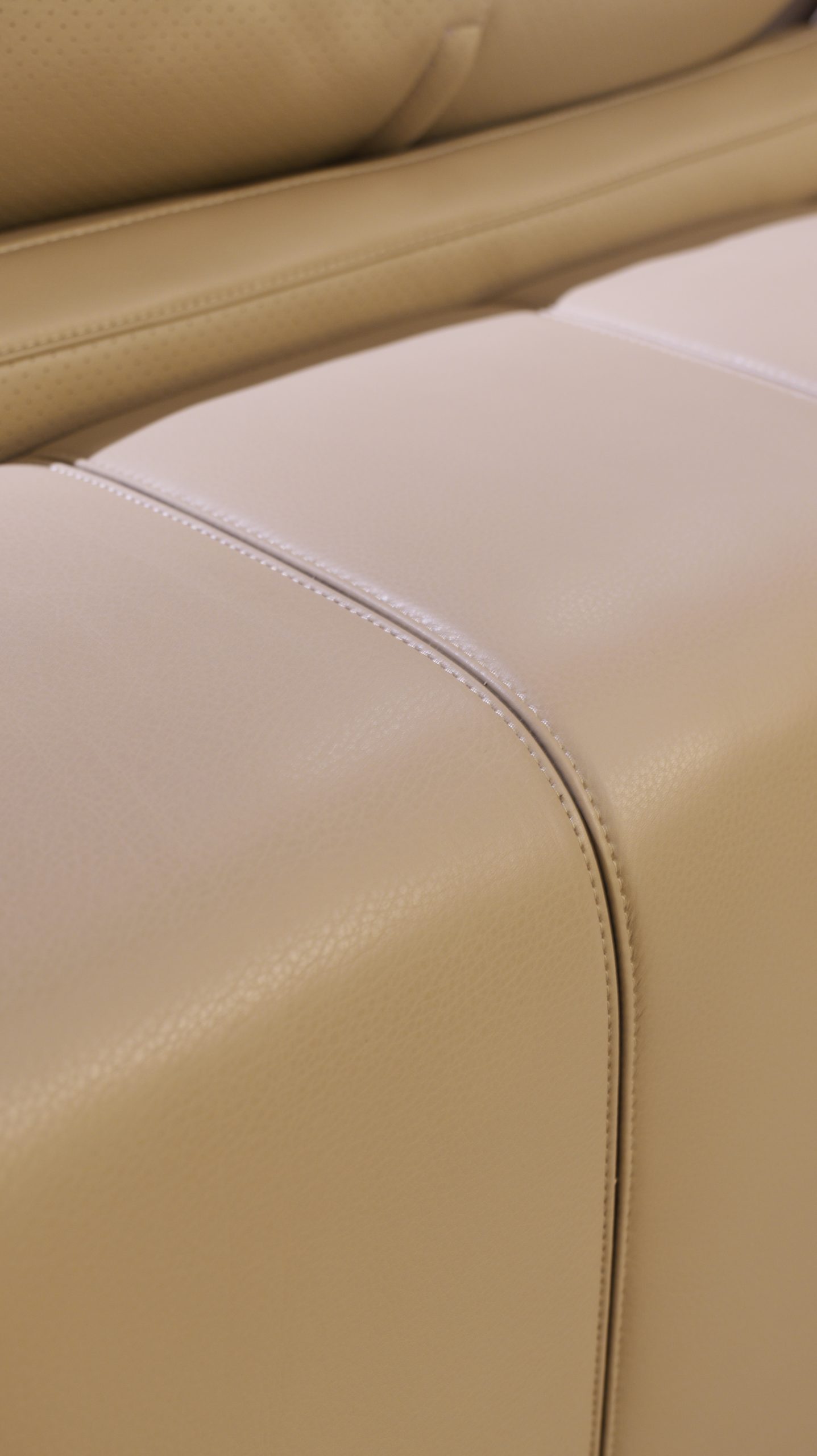 Freeman Sofa 7