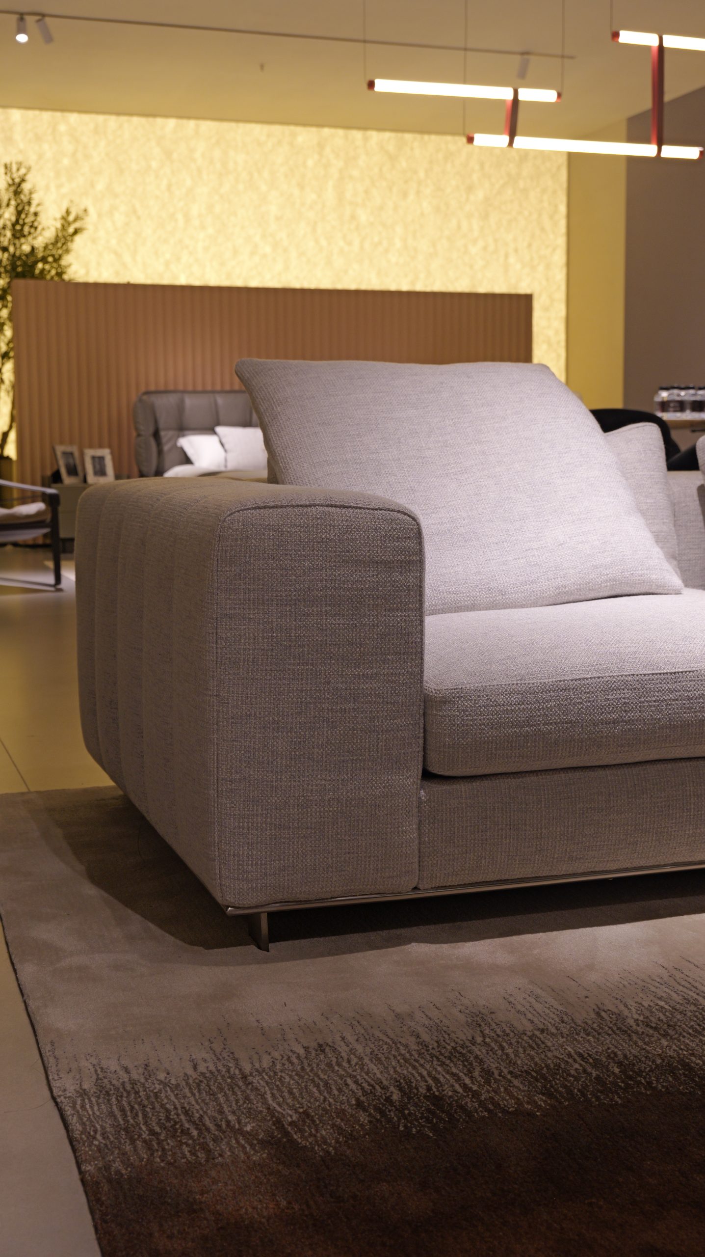 Freeman Sofa 9