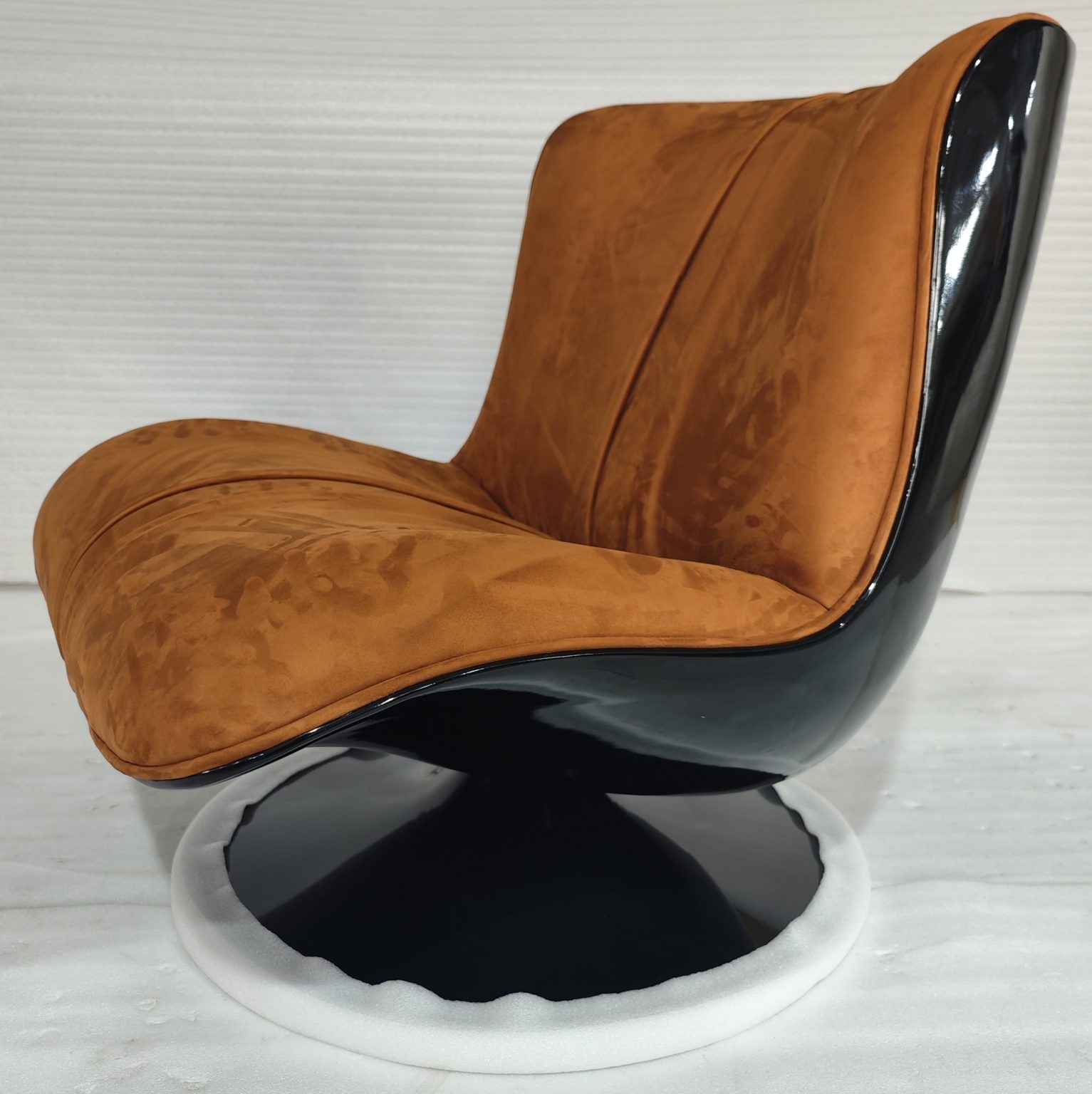 Marilyn Chair