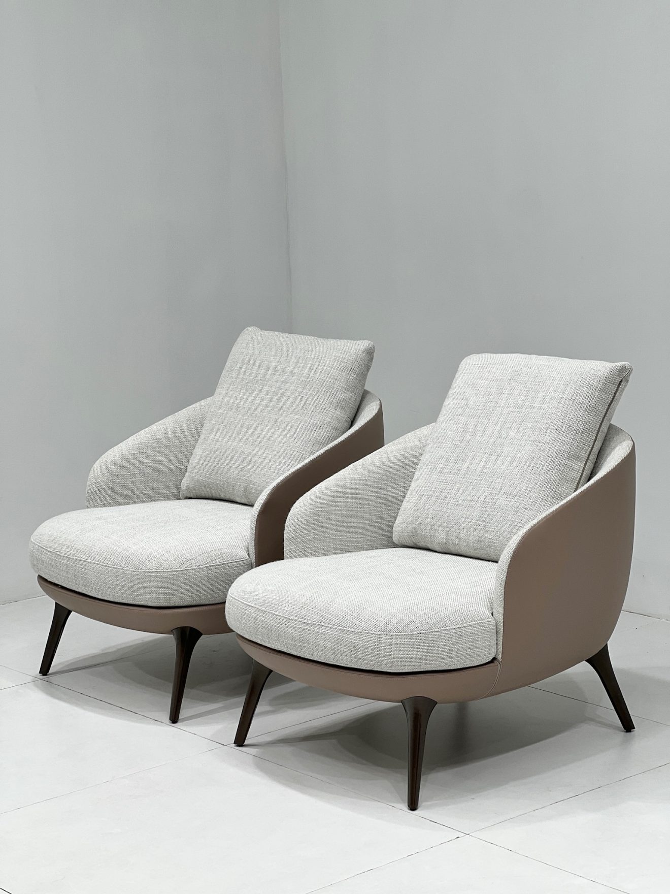 Raphael Chair 2