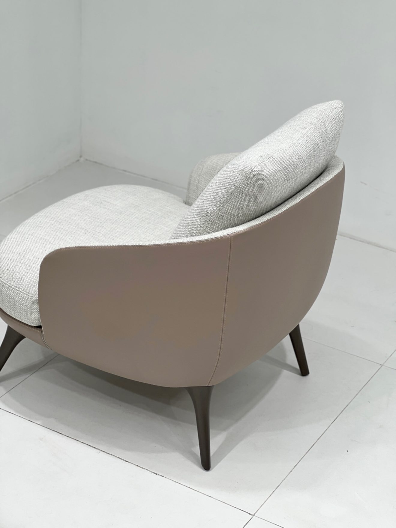 Raphael Chair 7