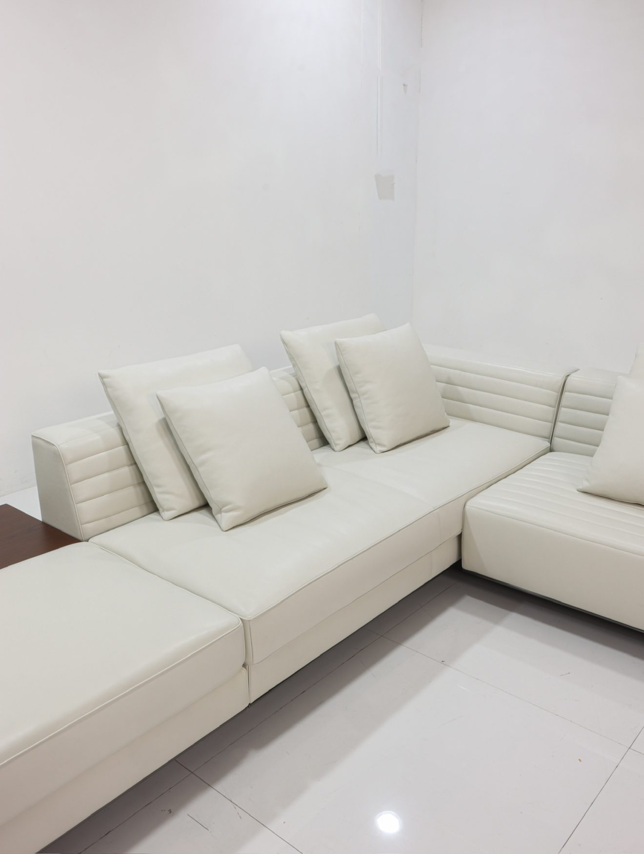 Roger Sofa 3