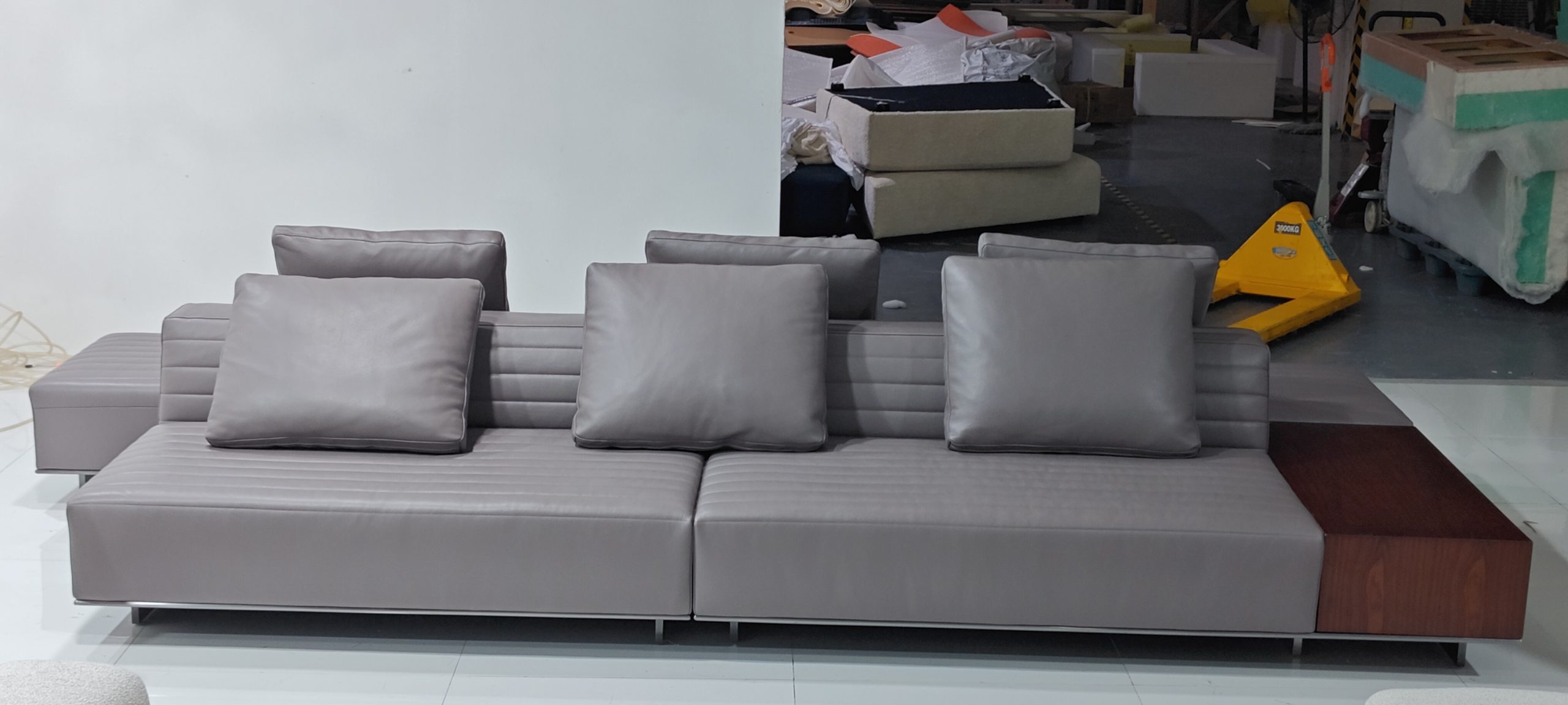 Roger Sofa 6