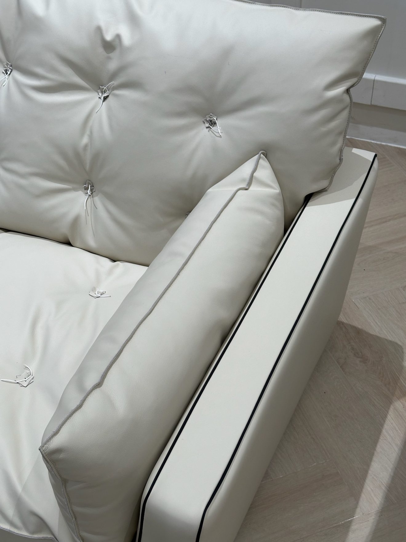 Sorrento Sofa 9